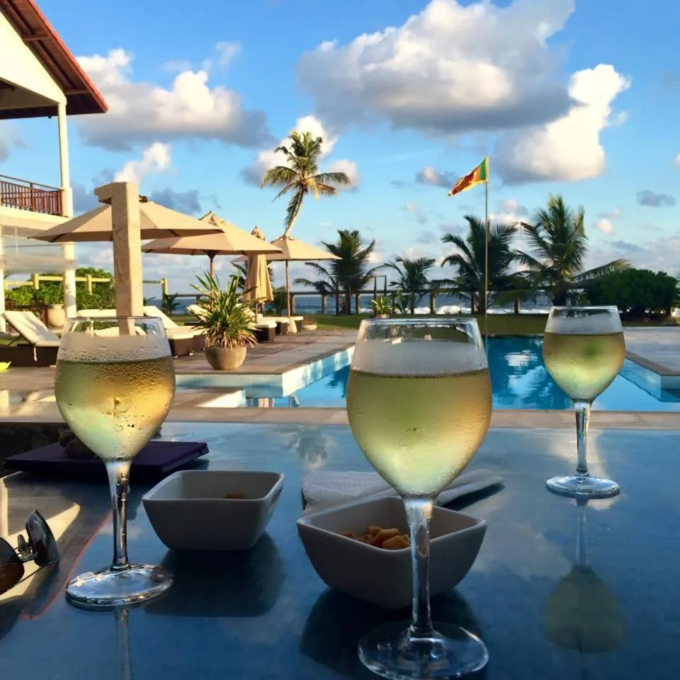 Swimming pool in IMAGINE Villa Hotel