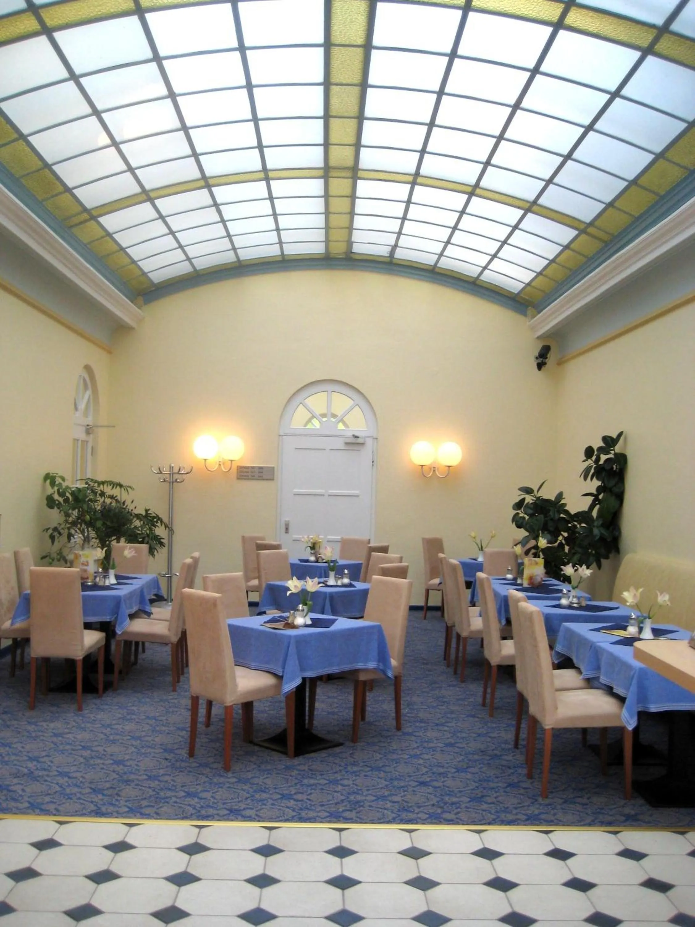 Restaurant/places to eat in Badhotel Bad Brückenau