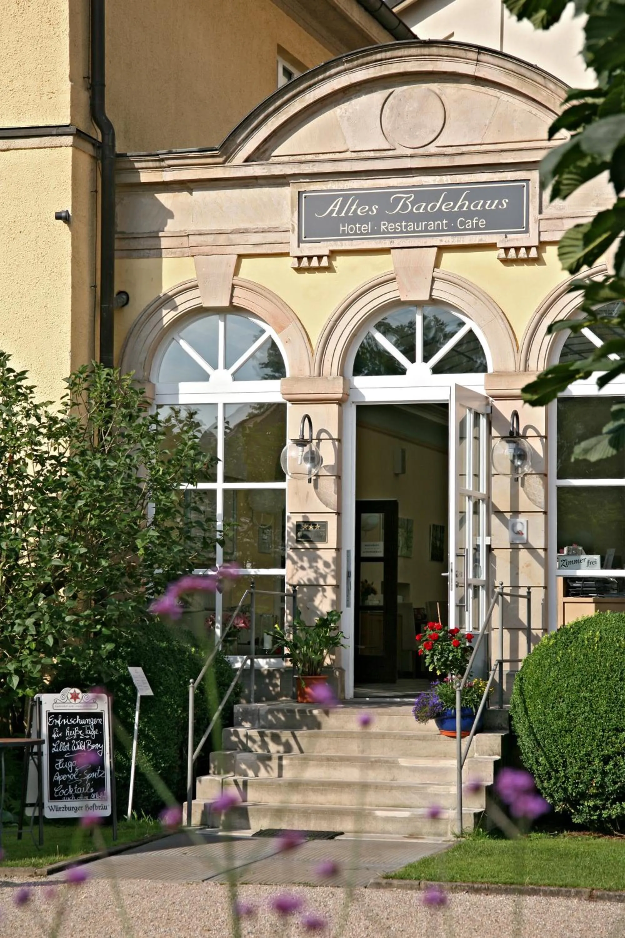 Facade/entrance in Badhotel Bad Brückenau