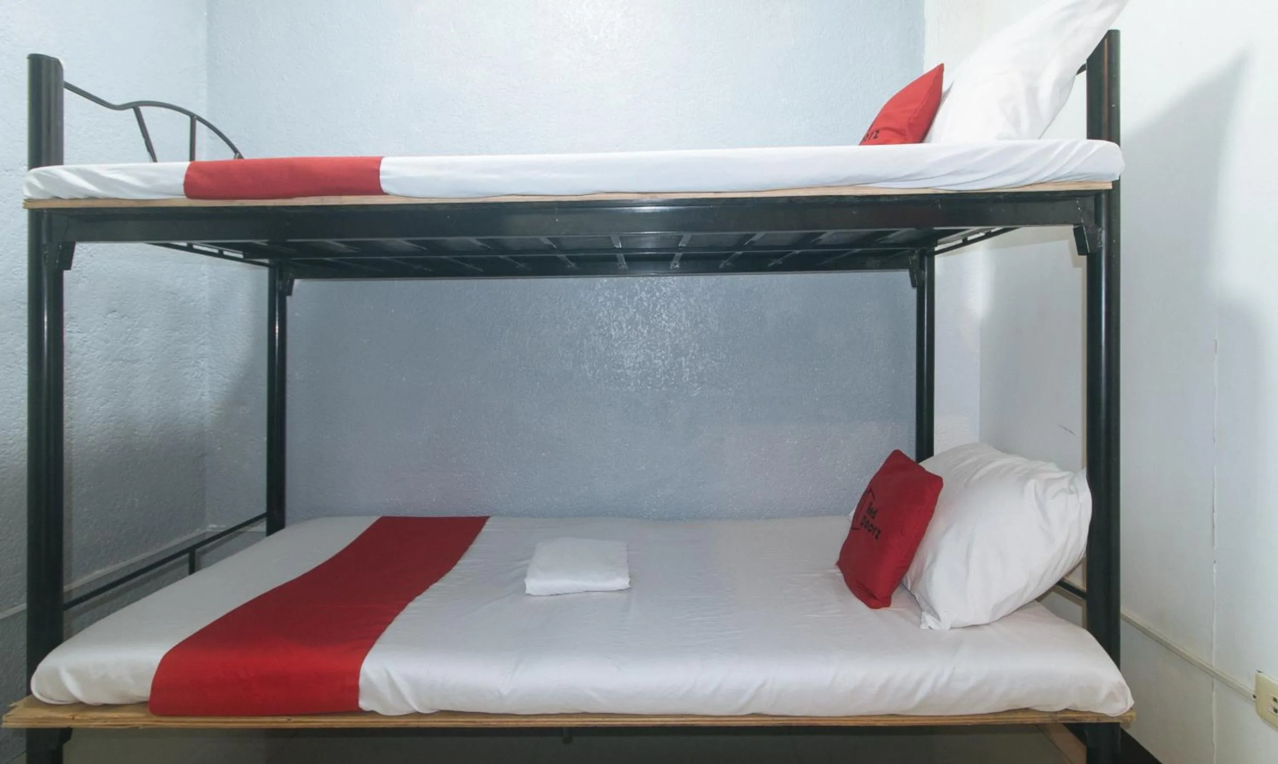 bunk bed, Bed in RedDoorz Plus near Tambo Paranaque