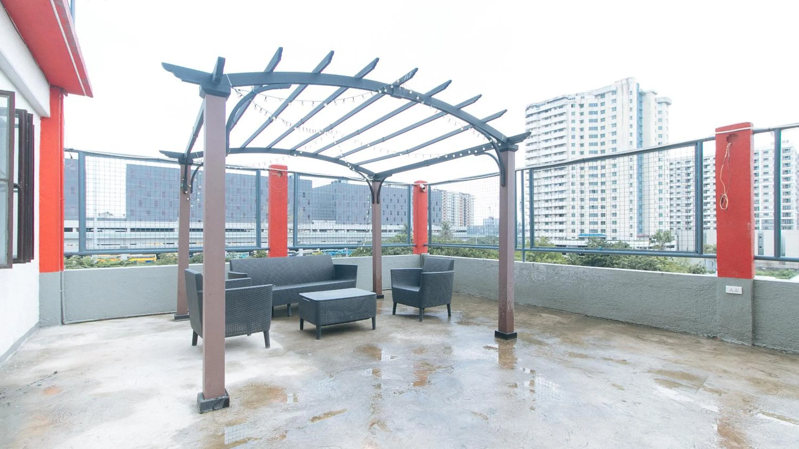 Balcony/Terrace in RedDoorz Plus near Tambo Paranaque