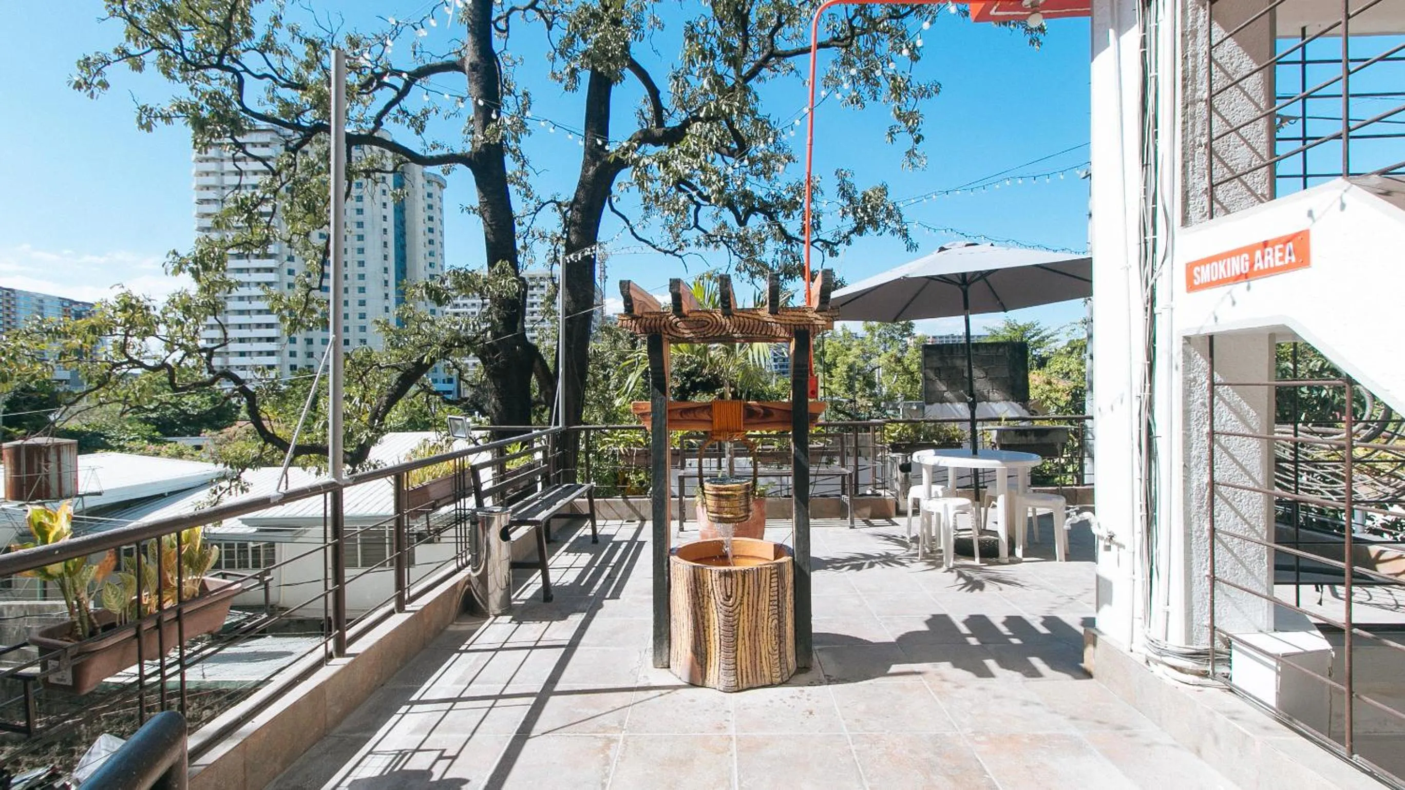 Property building in RedDoorz Plus near Tambo Paranaque