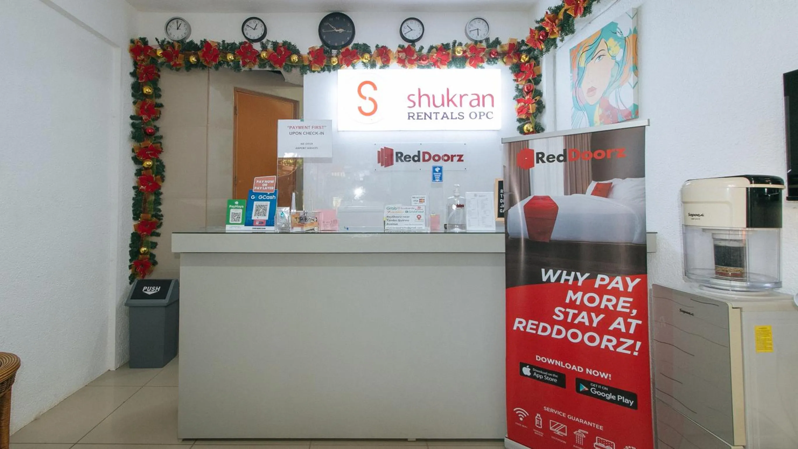 Property logo or sign in RedDoorz Plus near Tambo Paranaque