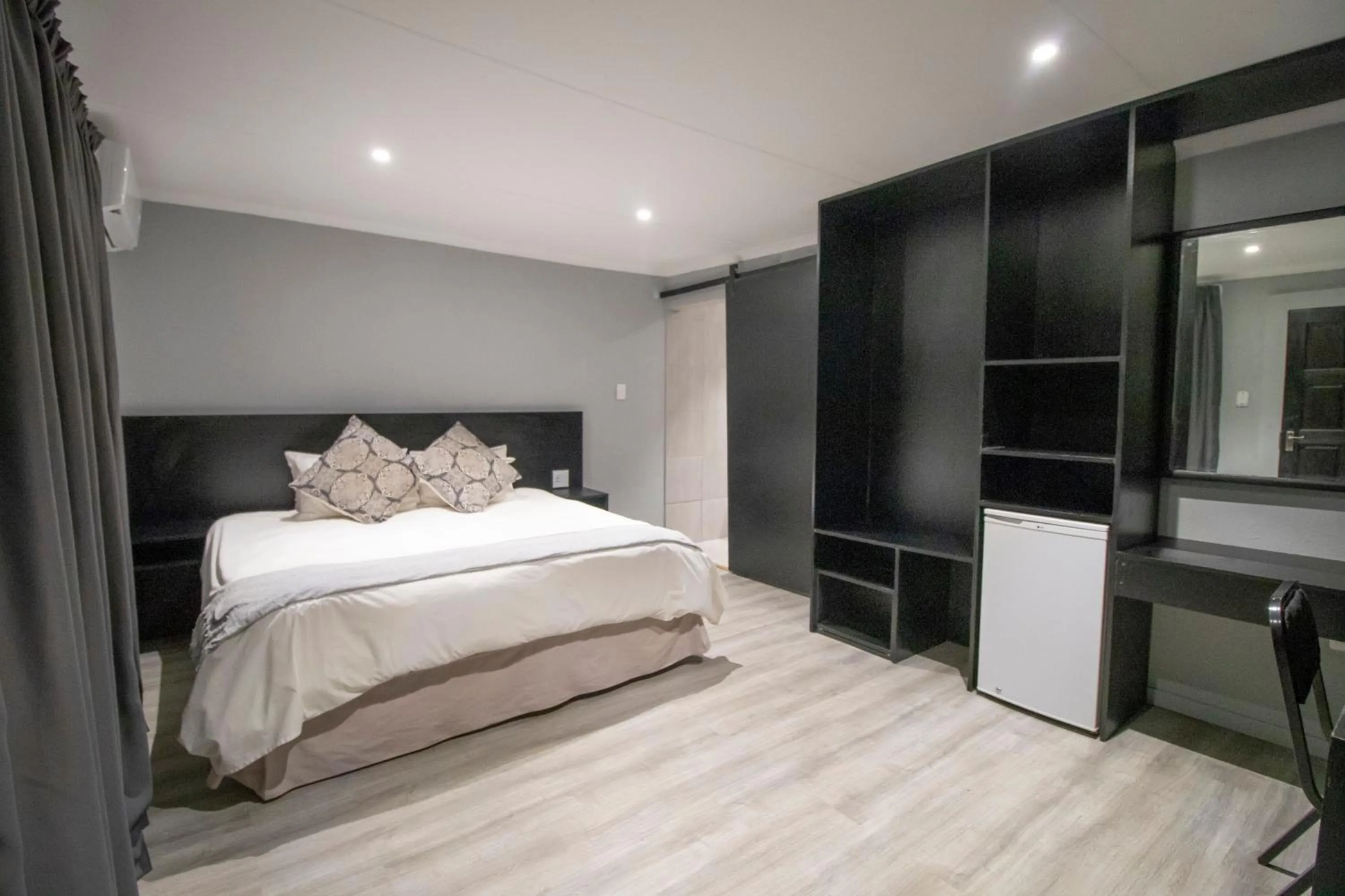 Bedroom, Bed in BON Hotel Rustenburg