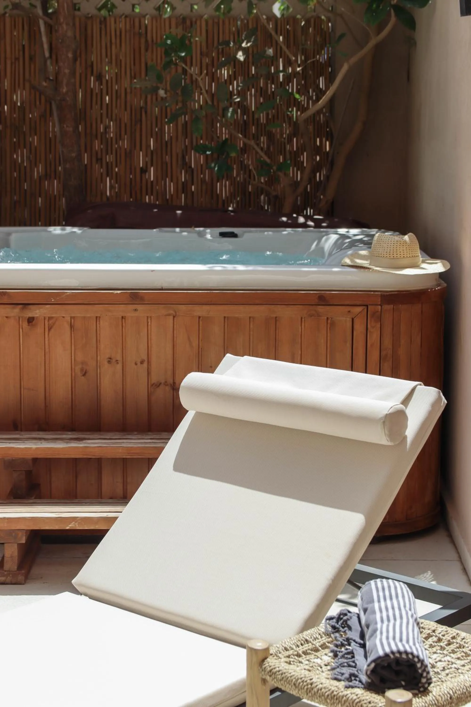 Garden in NOW-VX adults only