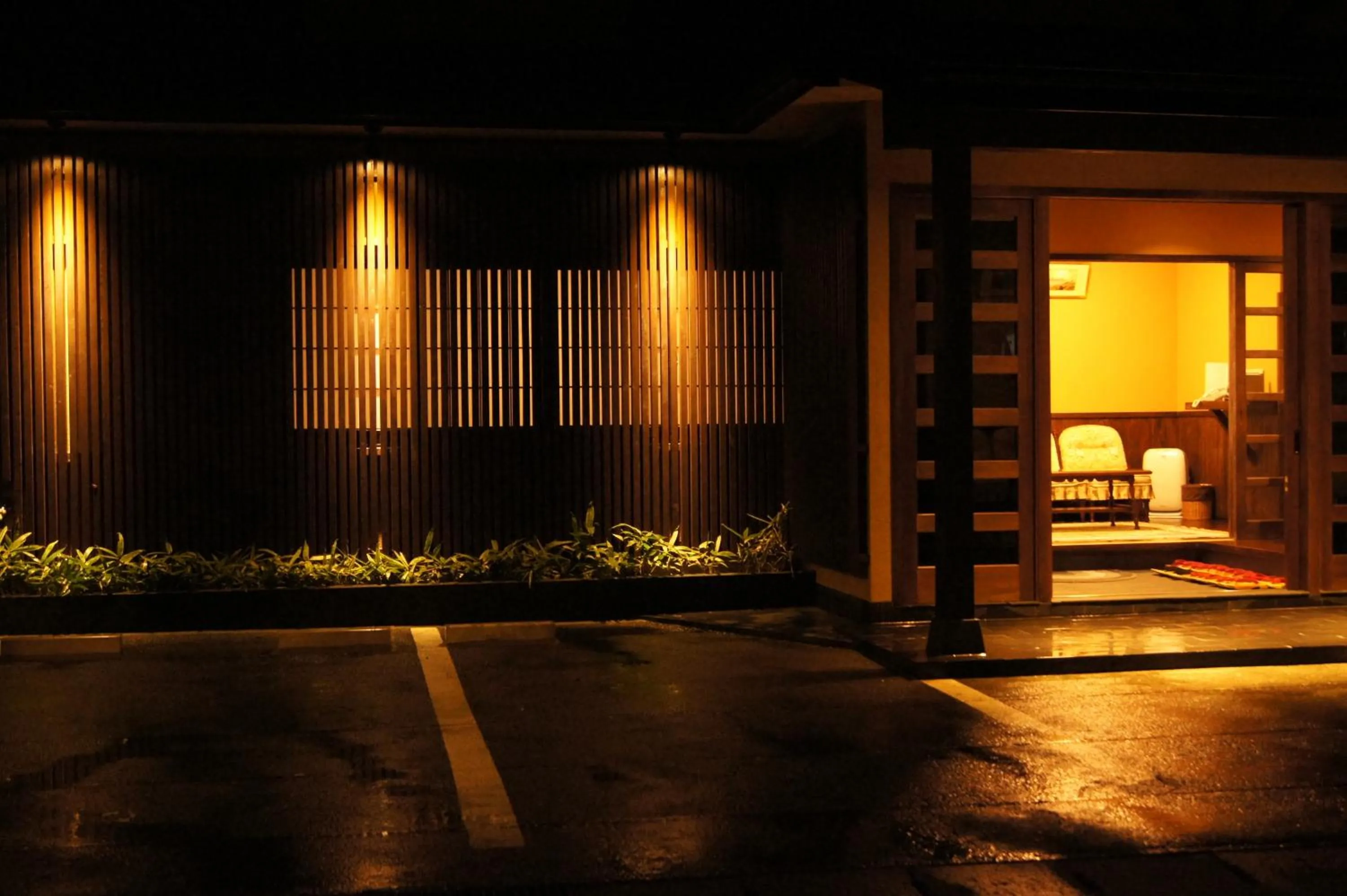 Facade/entrance in Fumoto Ryokan