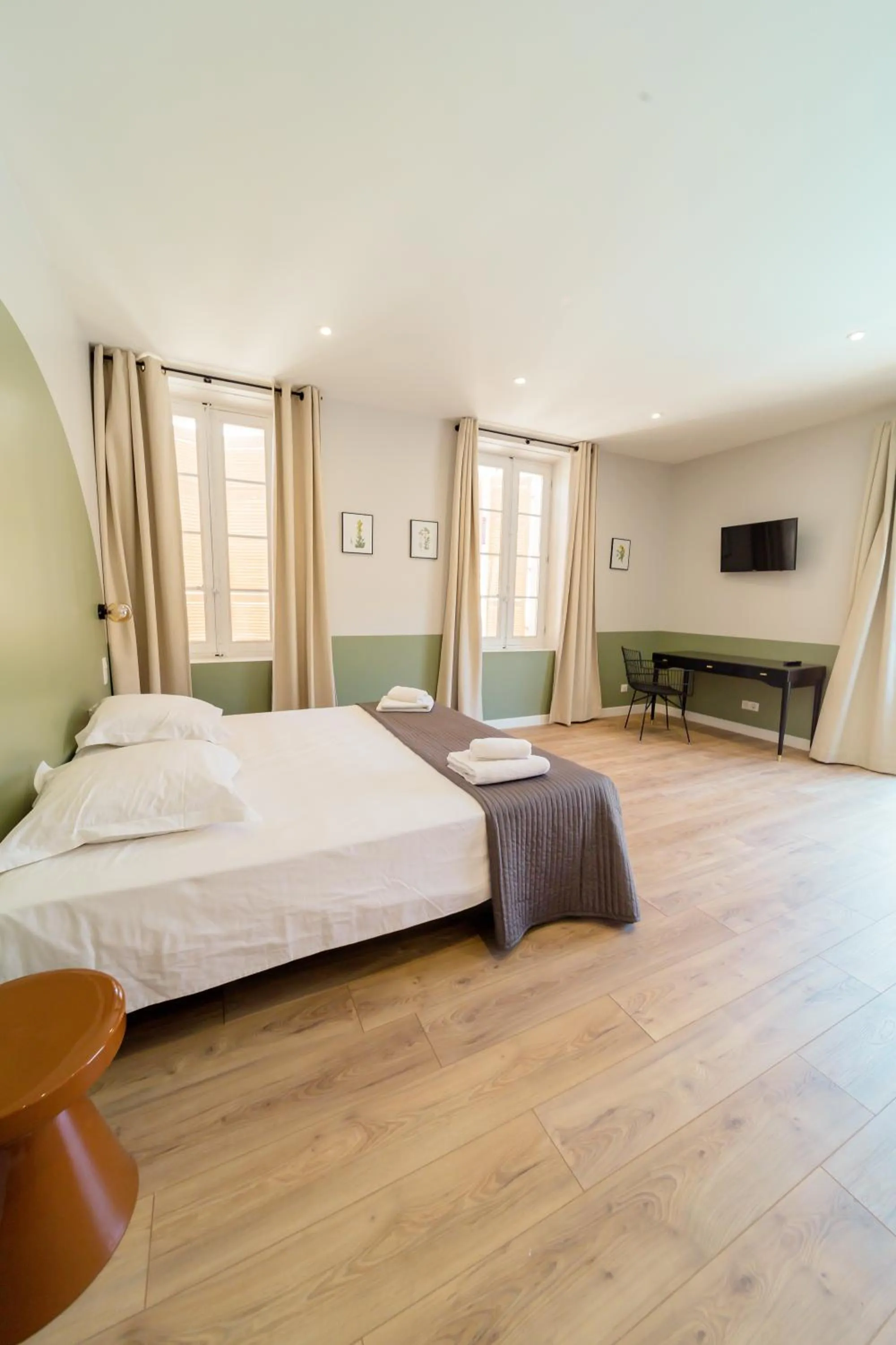 Bed in UNE HISTOIRE DE FAMILLE