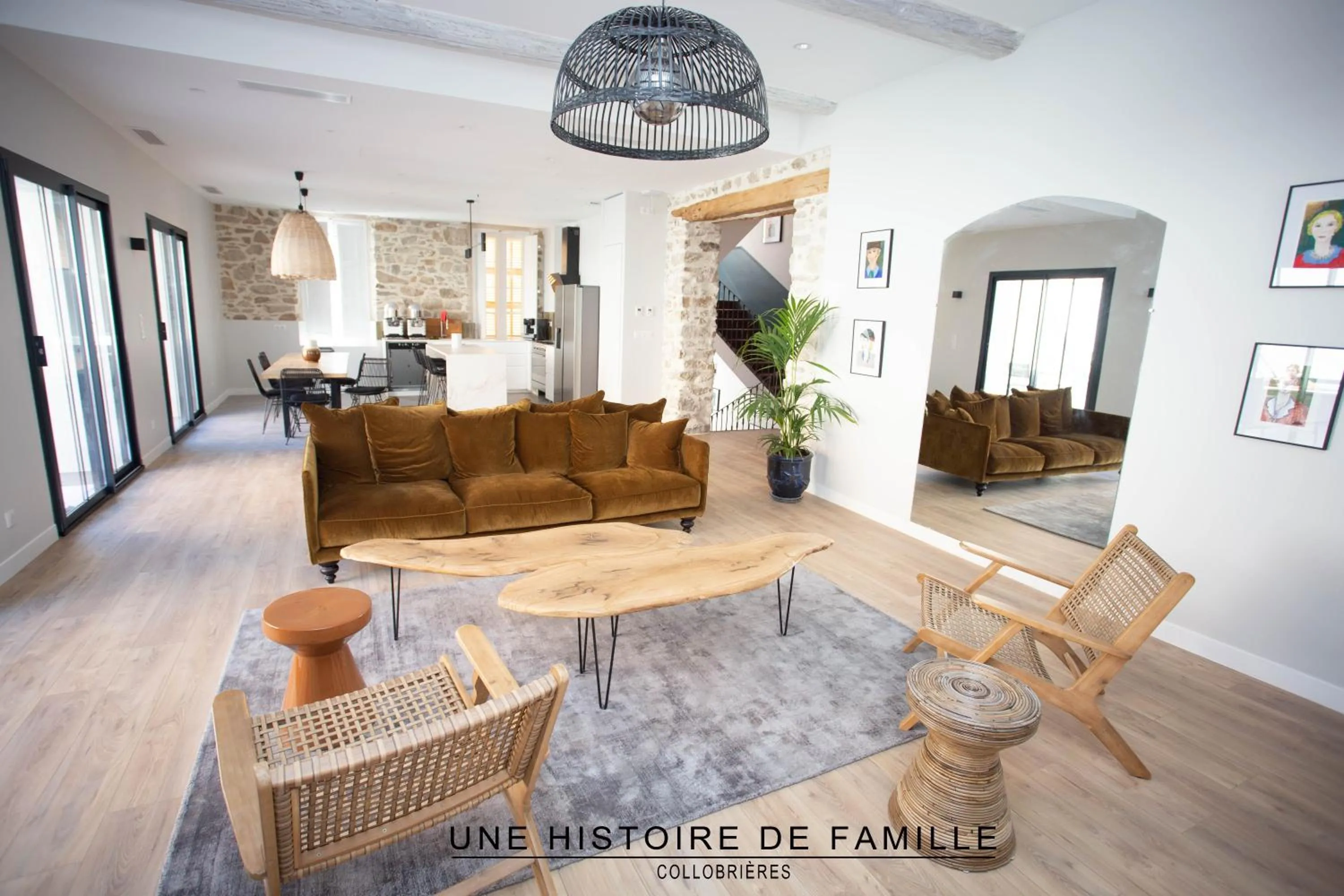 Living room in UNE HISTOIRE DE FAMILLE