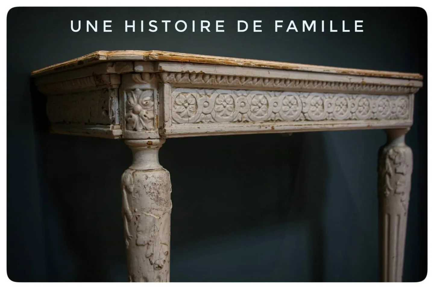 Decorative detail in UNE HISTOIRE DE FAMILLE