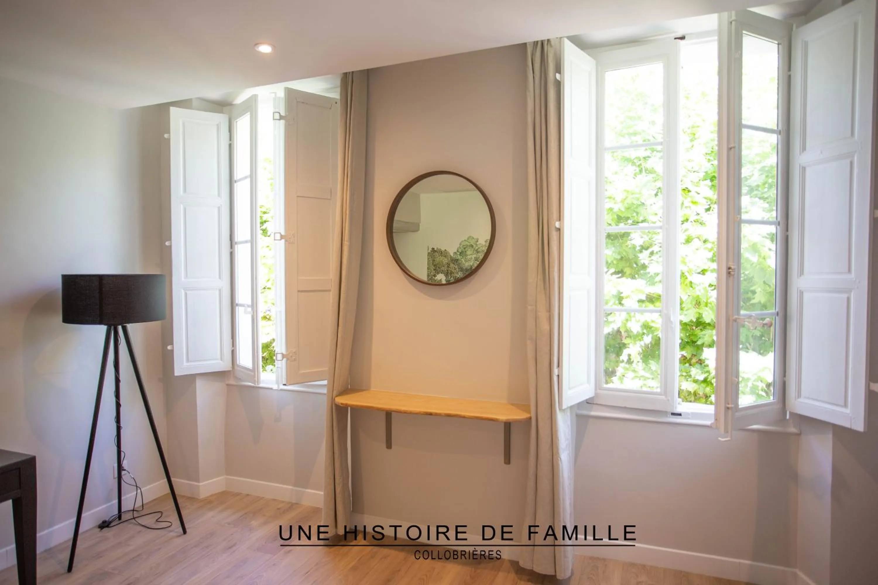 Photo of the whole room in UNE HISTOIRE DE FAMILLE