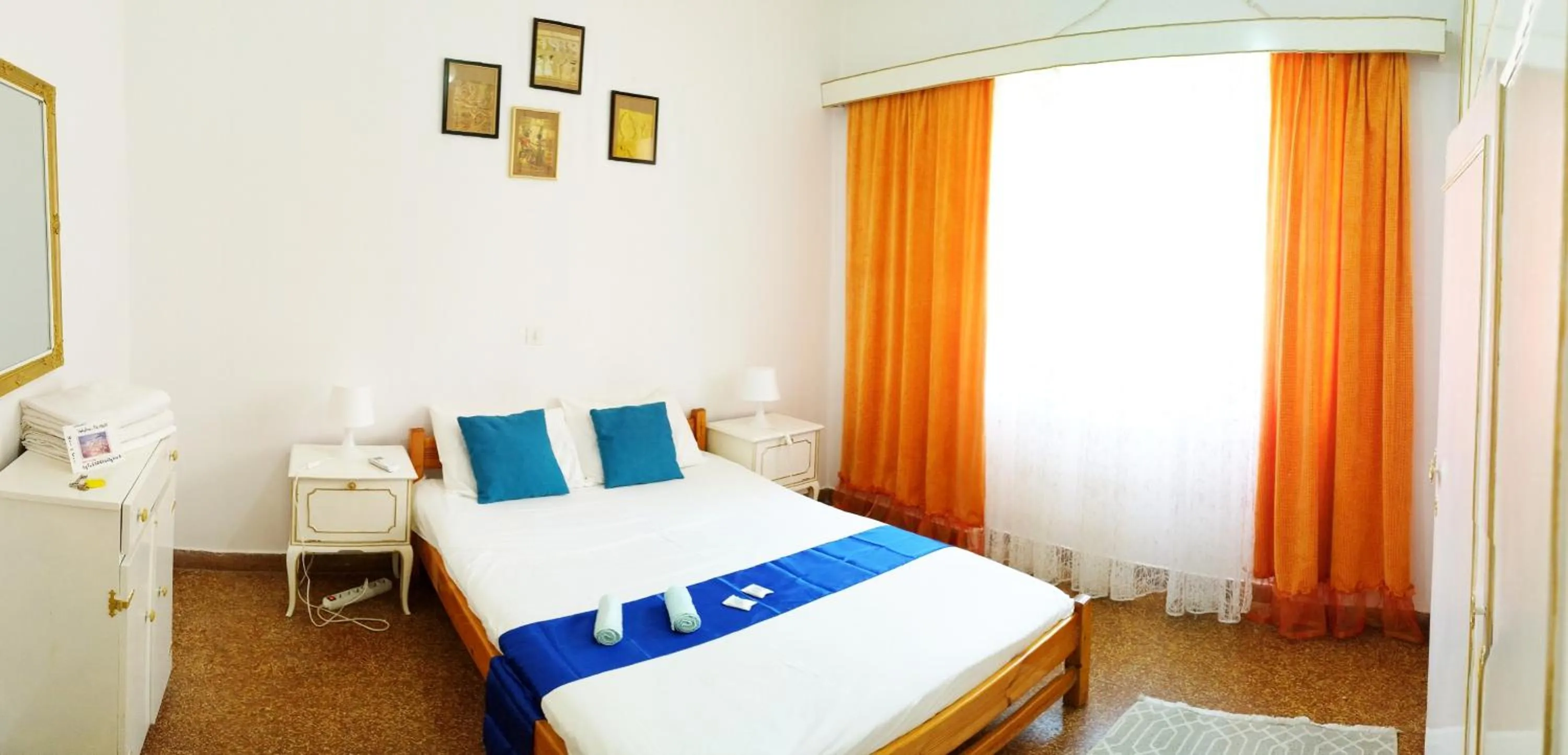 Bed in Cozy room in quiet neighbourhood