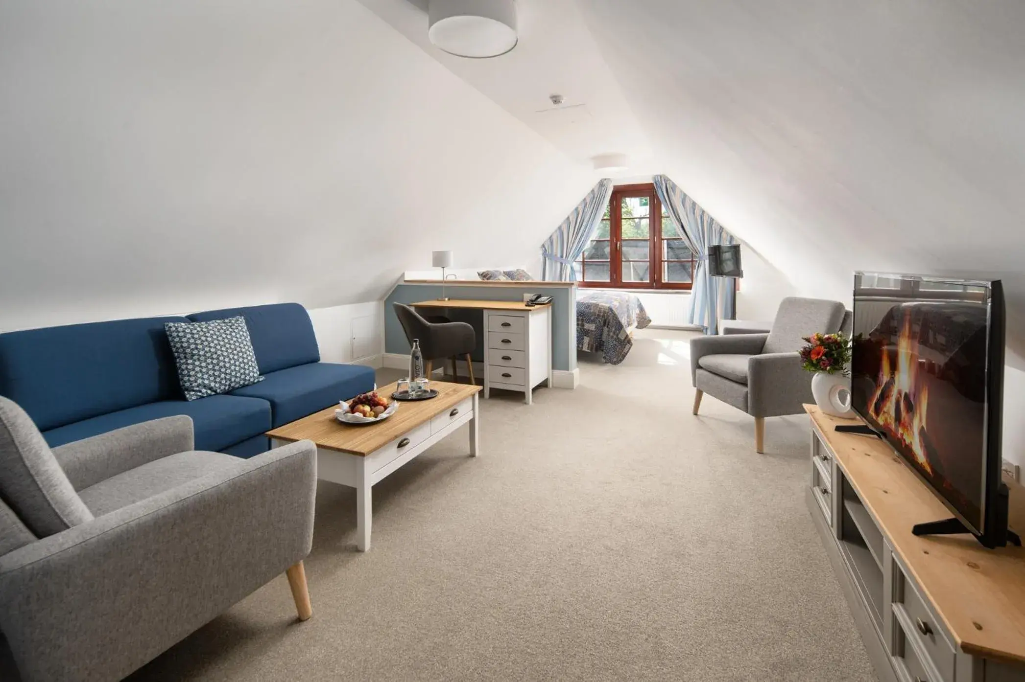 Bed in Kleinhuis Hotel Mellingburger Schleuse Bed in Kleinhuis Hotel Mellingburger Schleuse