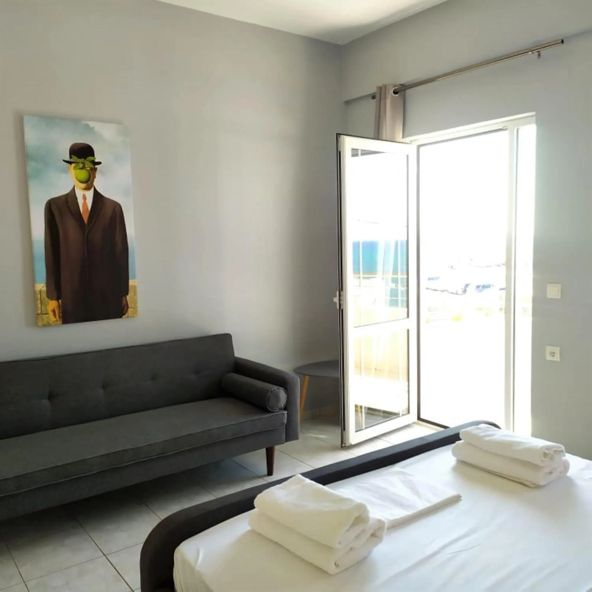 Seating area in Sole Mare Seaside Apartments