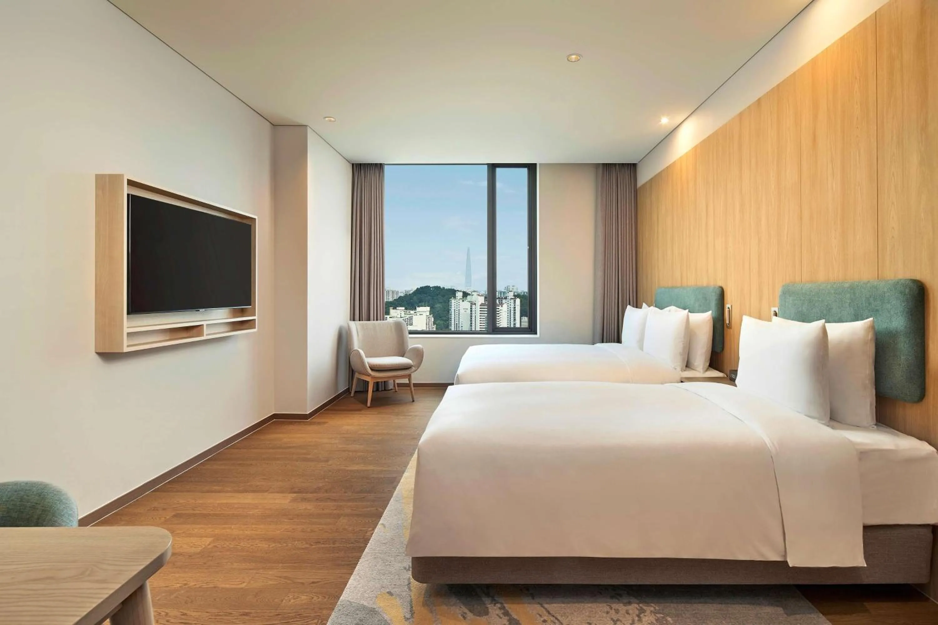 Bedroom, Bed in Hilton Garden Inn Seoul Gangnam