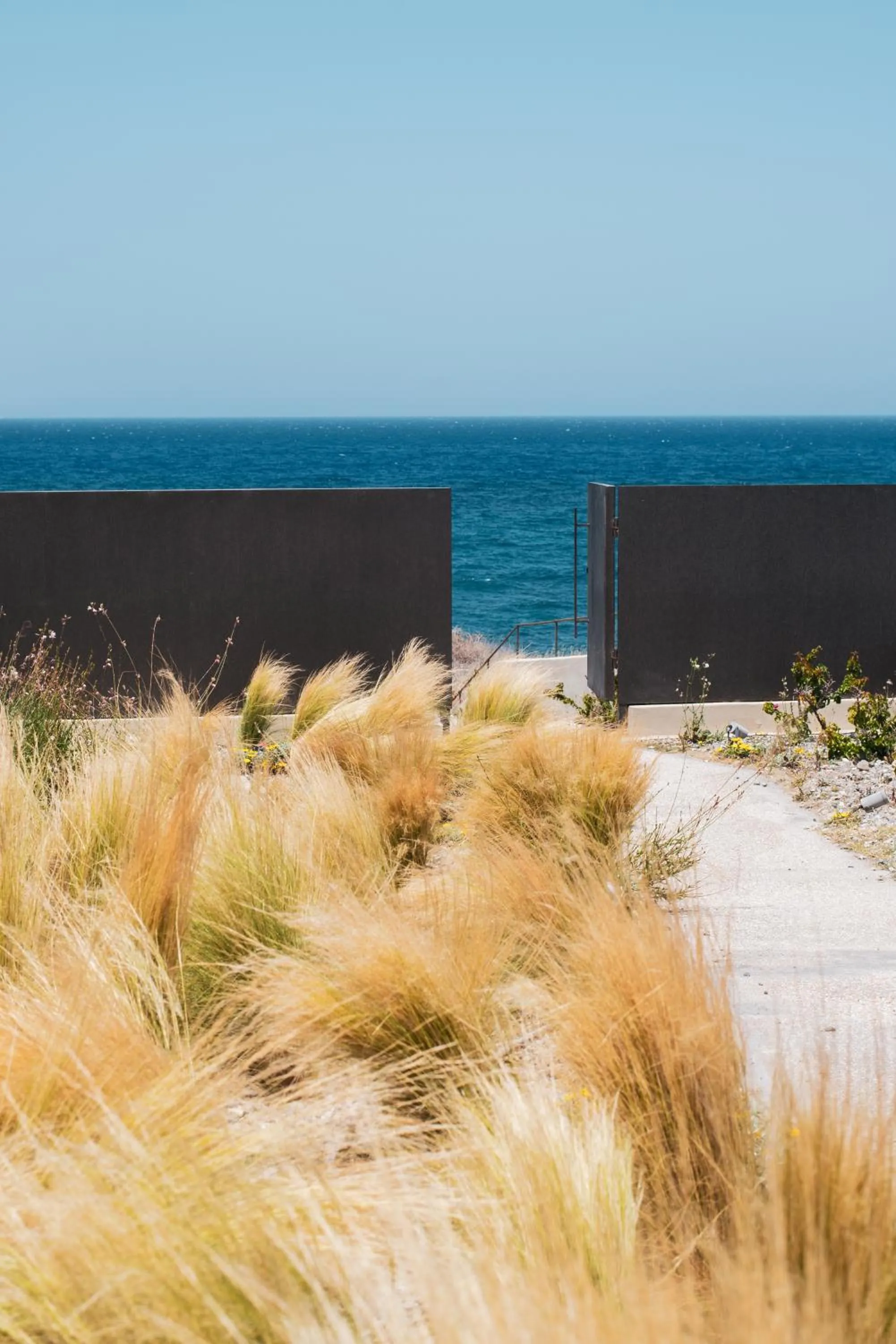 Property building in Colombos Beachfront