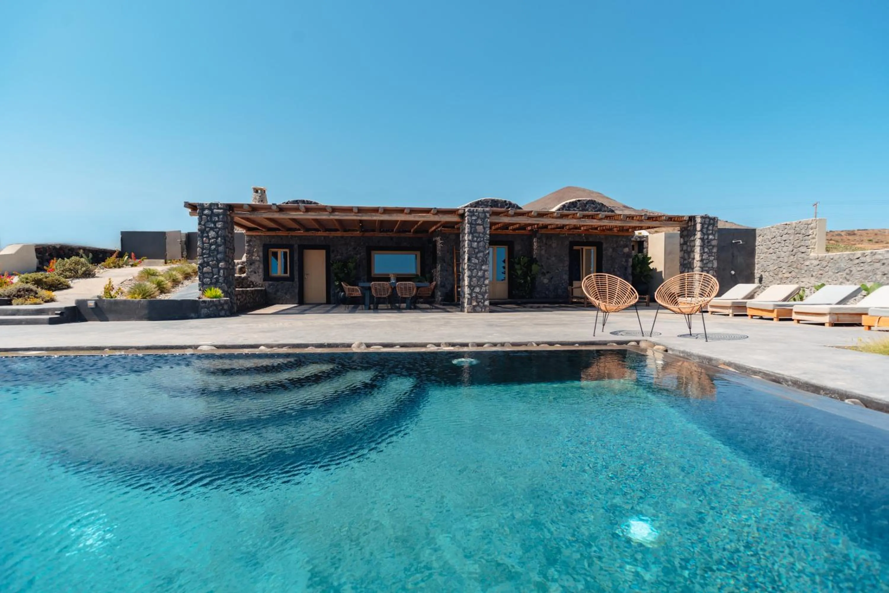 Property building in Colombos Beachfront