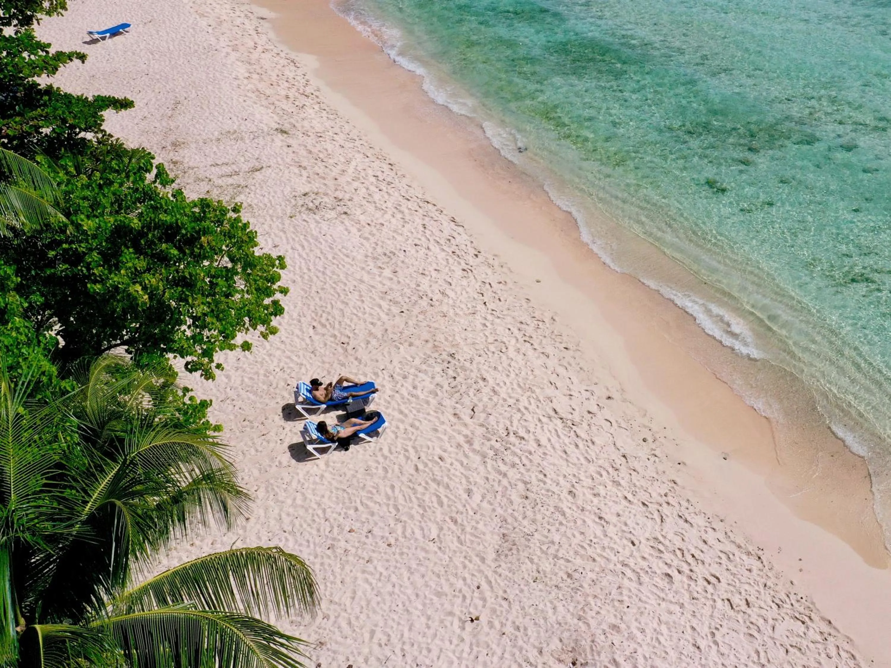 Beach in Savannah Beach Club Hotel