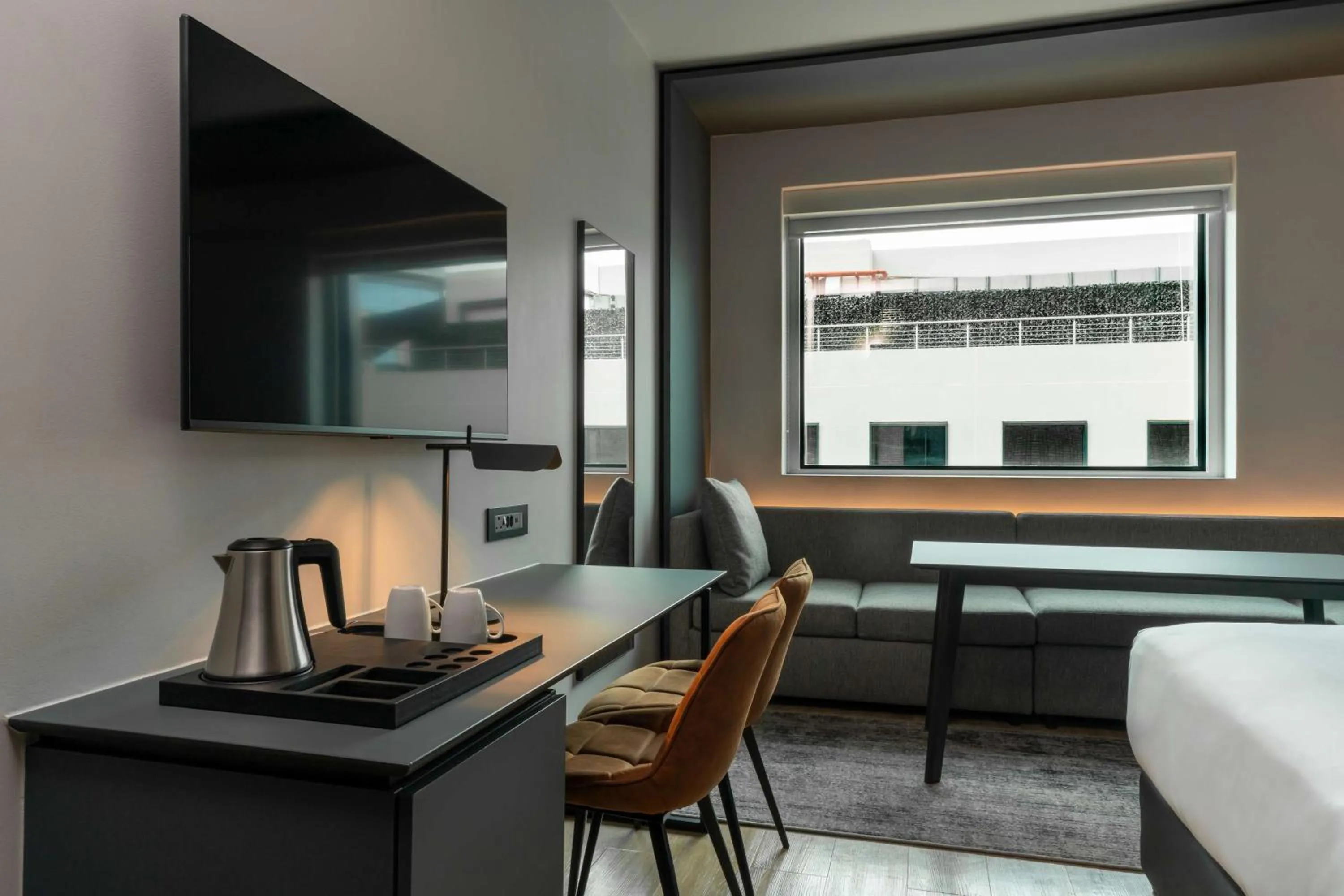 Bed in Radisson RED Hotel Johannesburg Rosebank