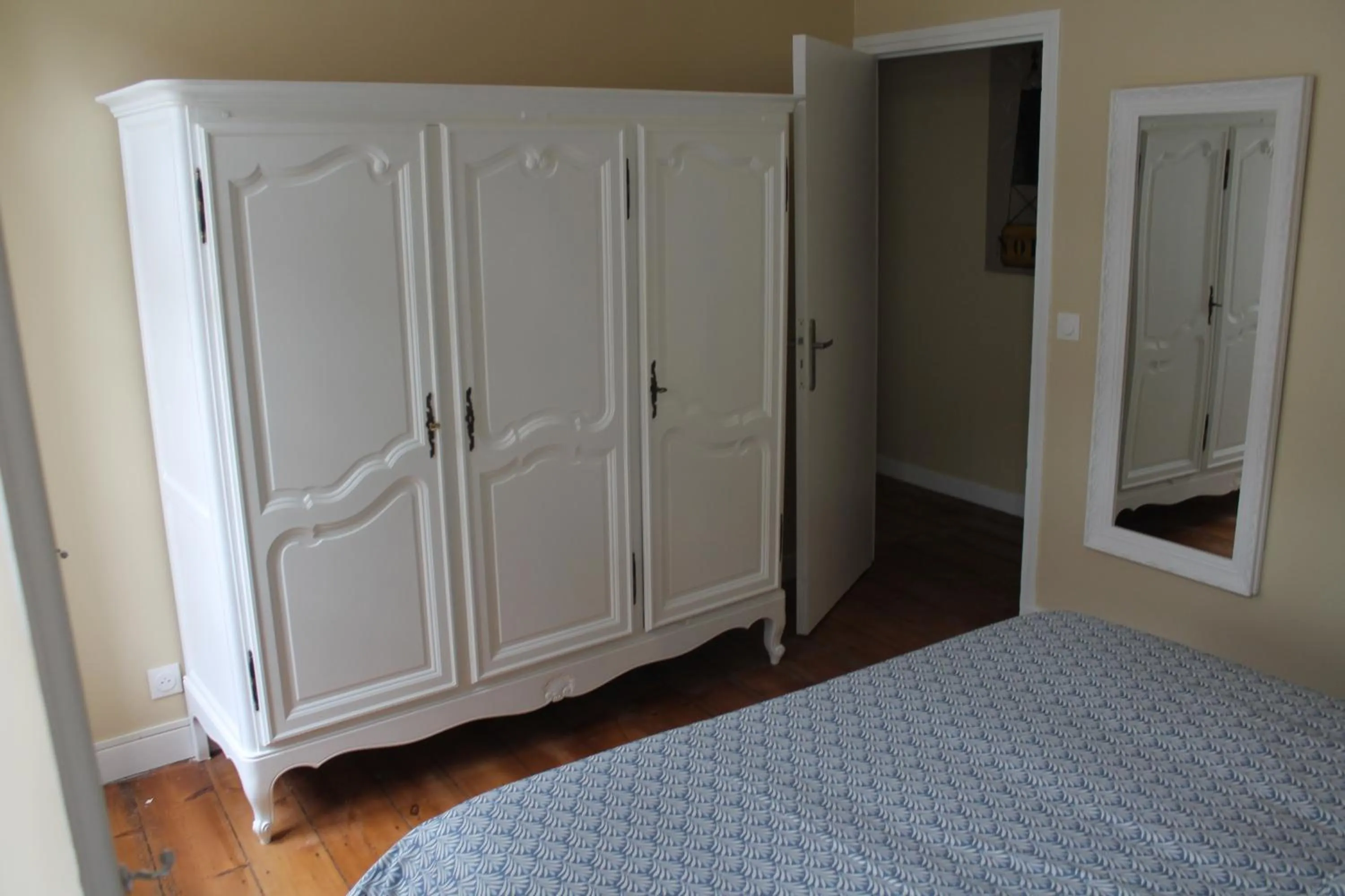 Bed in Duc de Bretagne Luxury Apparthotel