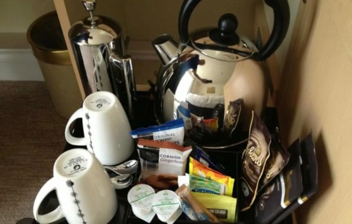 Coffee/tea facilities in Bennachie Lodge Hotel in Kemnay