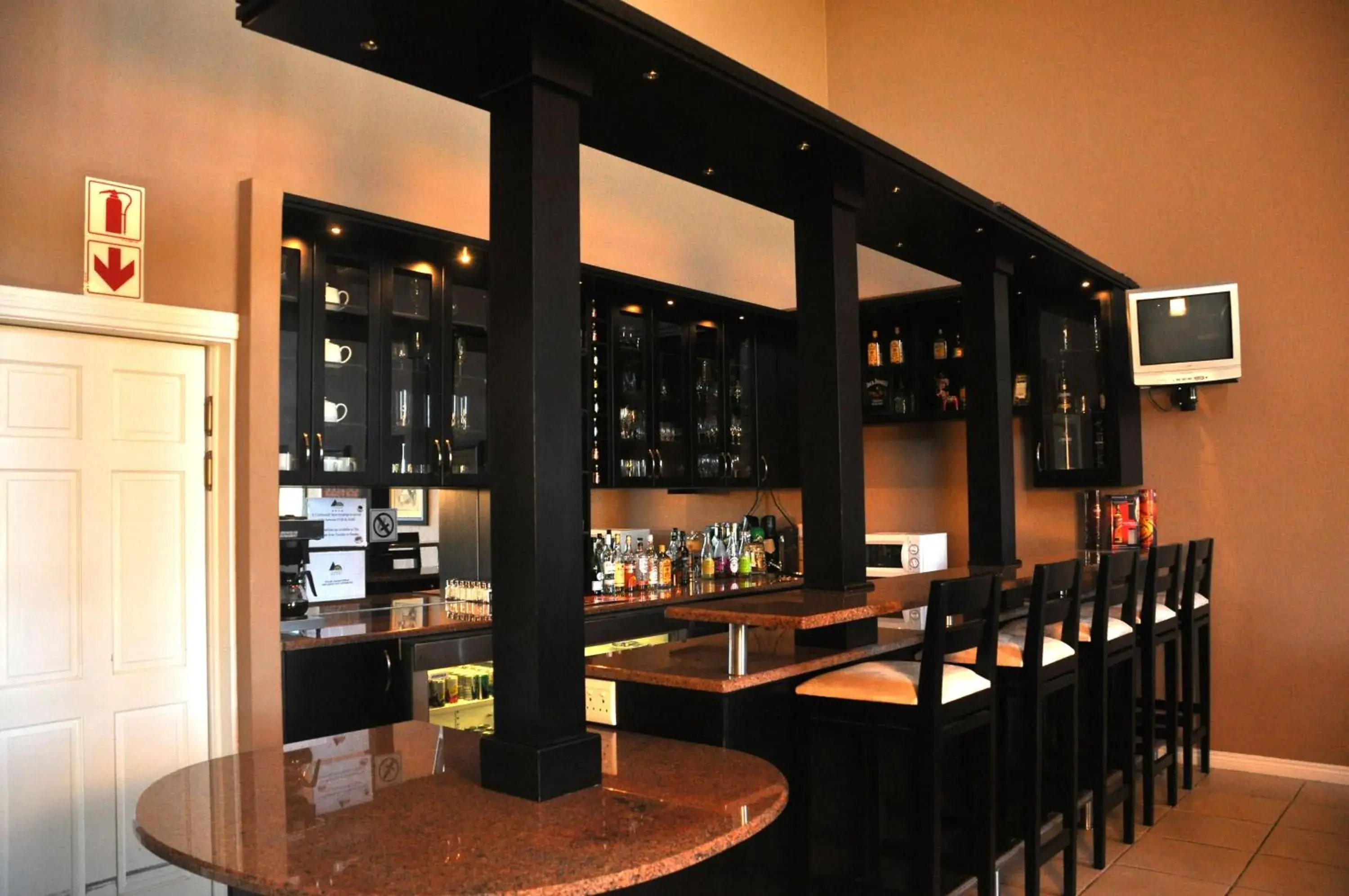 Lounge or bar in The Lodge at Atlantic Beach Lounge or bar in The Lodge at Atlantic Beach