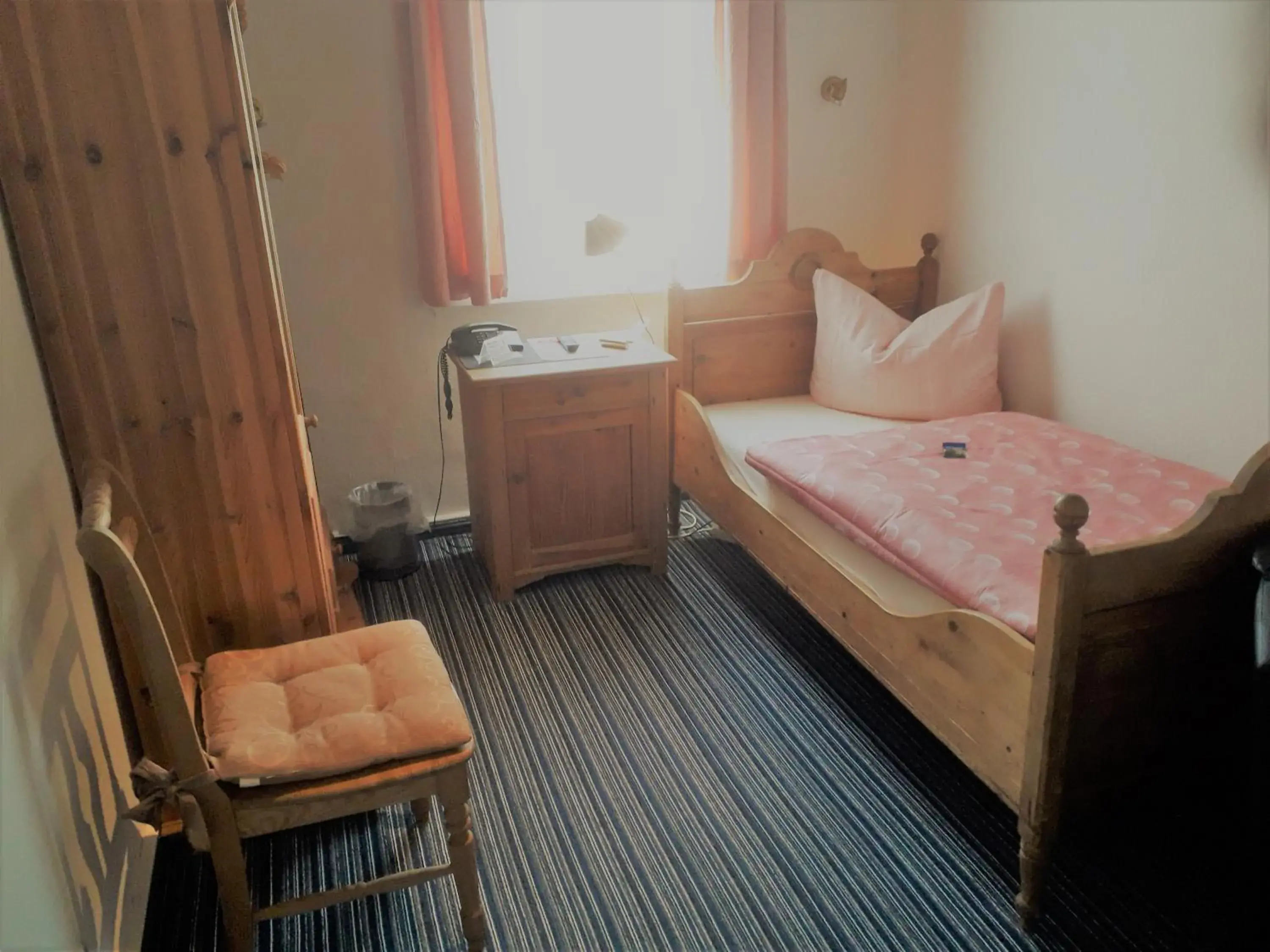 Single Room in Deutsches Haus Munster Single Room in Deutsches Haus Munster