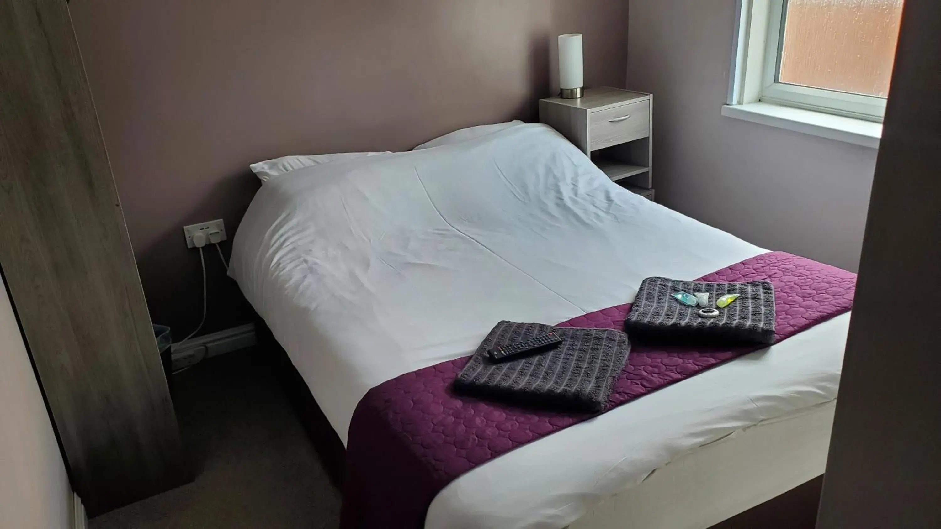 Standard Double Room in Leecliff Guest House Standard Double Room in Leecliff Guest House