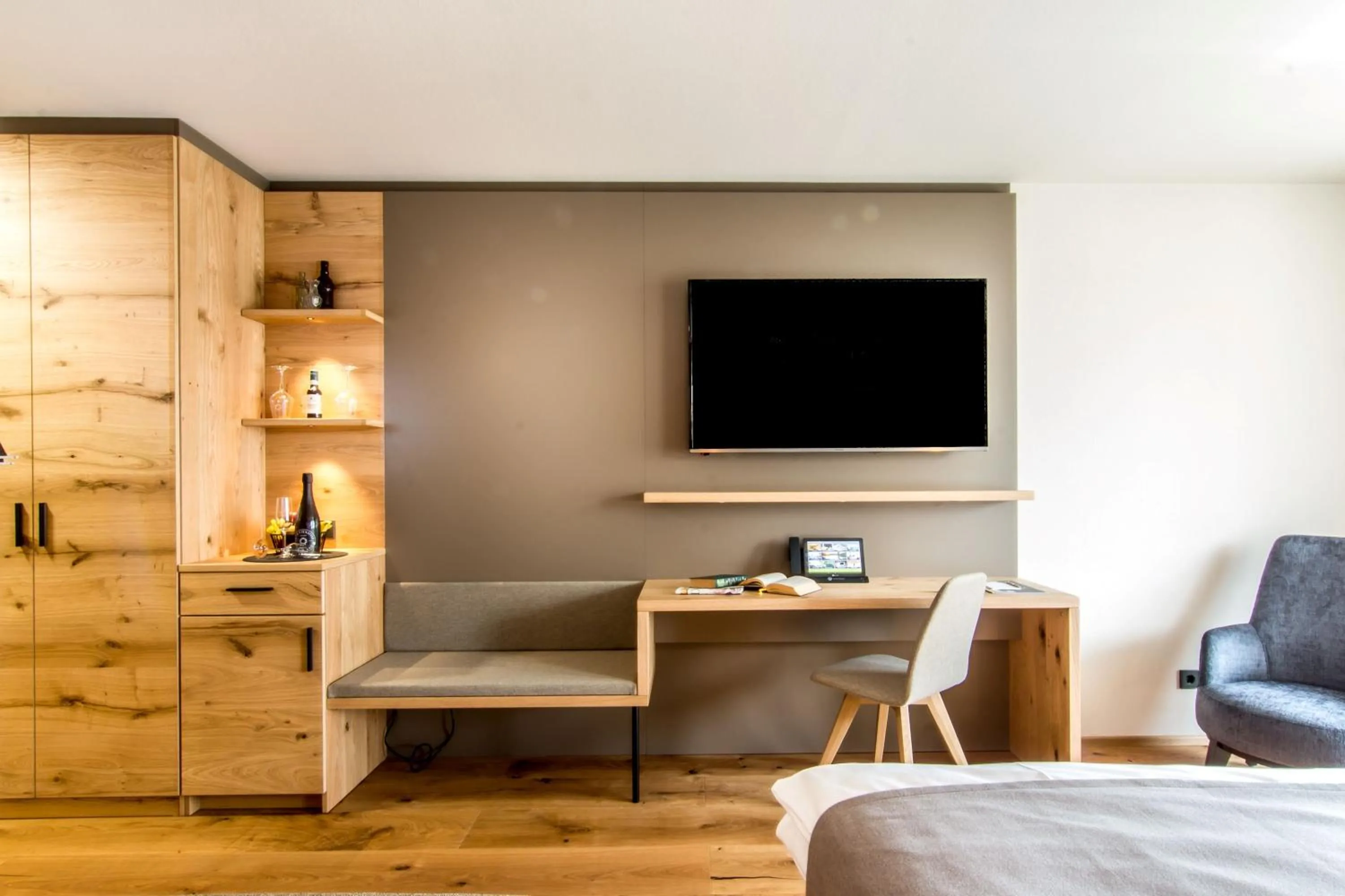 Photo of the whole room, Bed in Wirthshof Hotel & Chalets