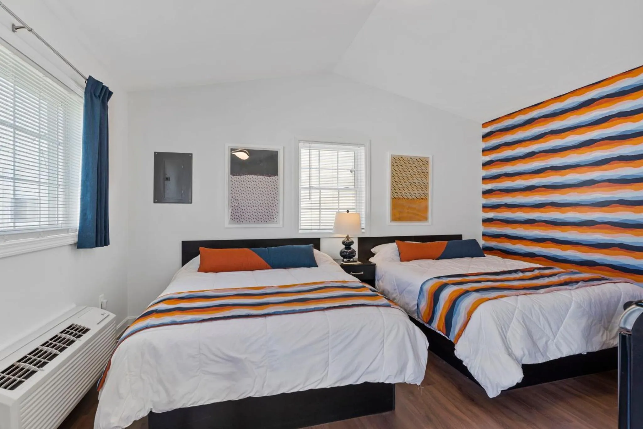 Bed in Wagon Wheel Motel