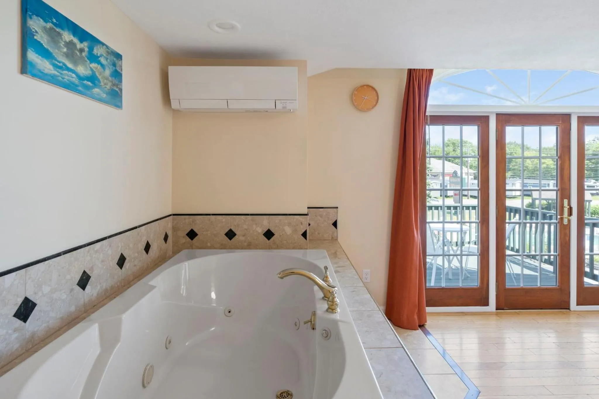 Hot Tub in Wagon Wheel Motel