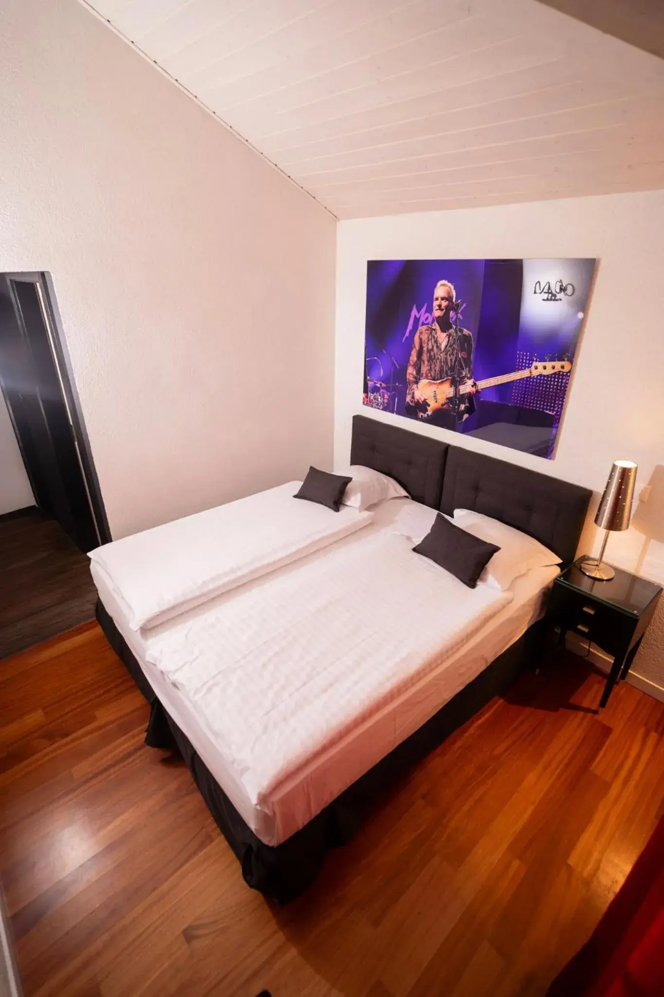 Bed in Tralala Hotel Montreux Bed in Tralala Hotel Montreux