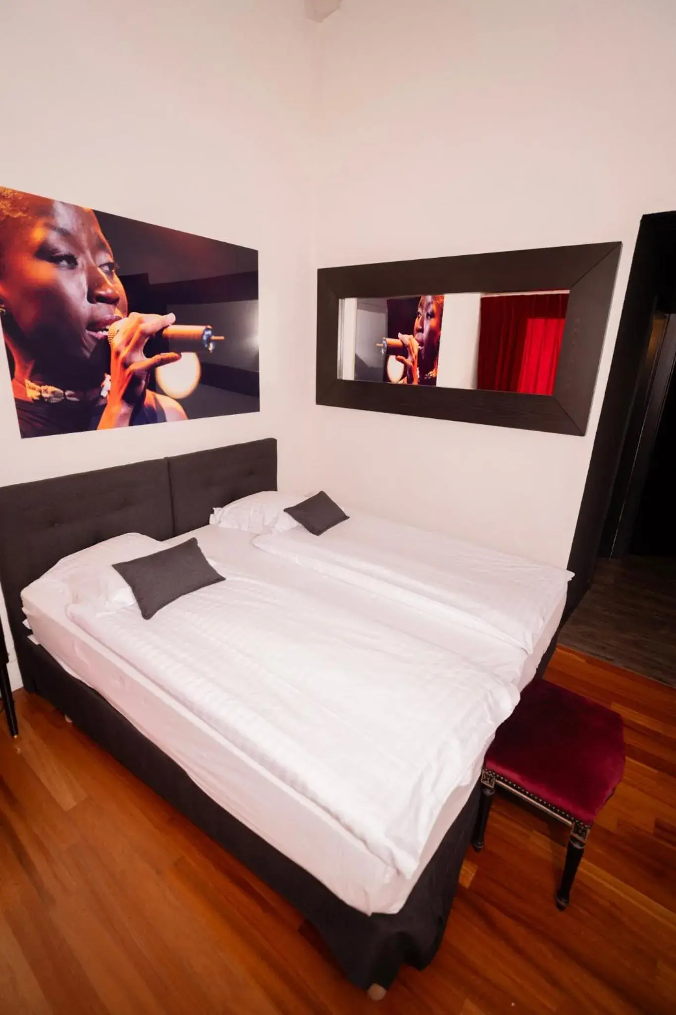 Bedroom, Bed in Tralala Hotel Montreux Bedroom, Bed in Tralala Hotel Montreux