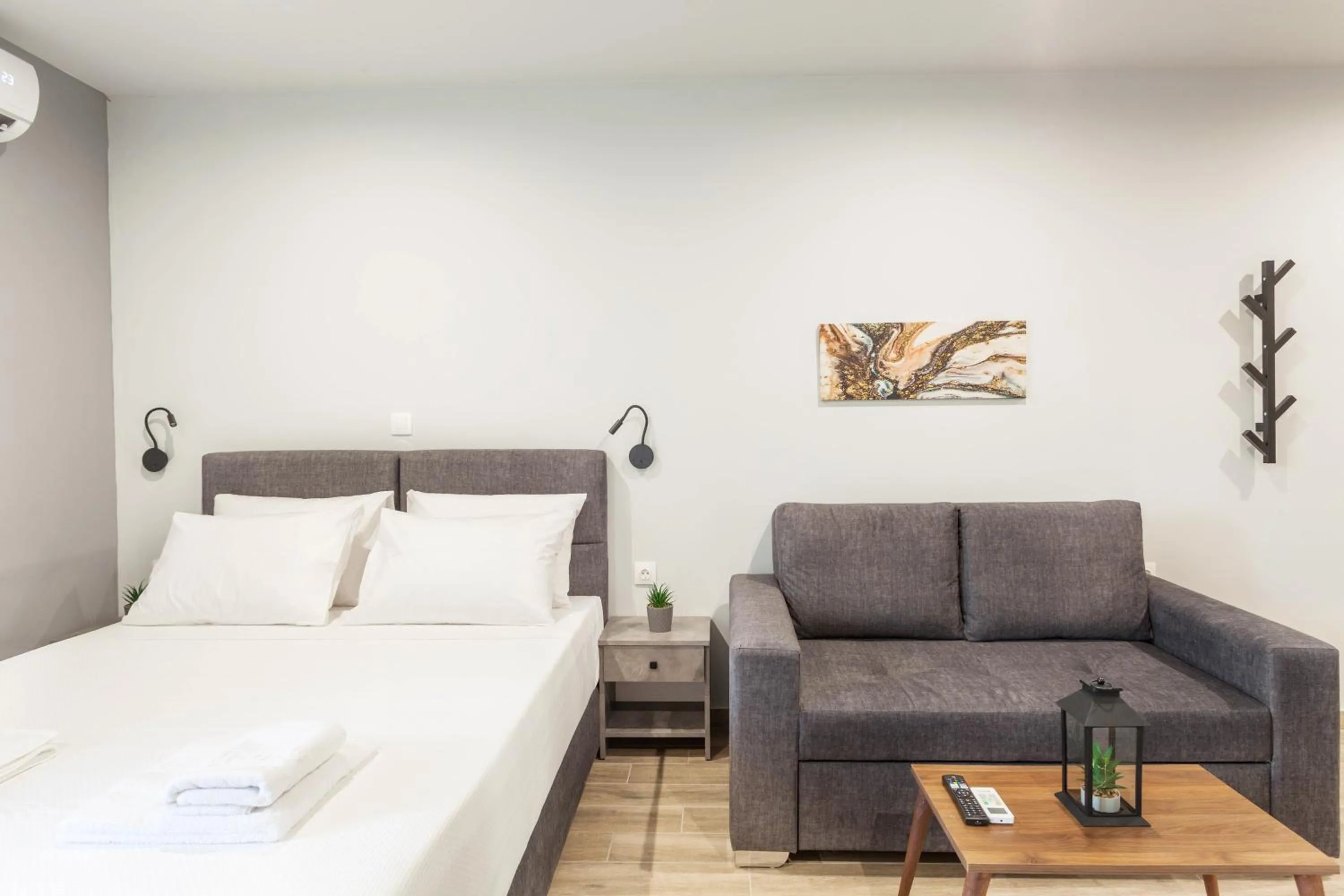 Bed in Raise Heraklion Boutique Apartments