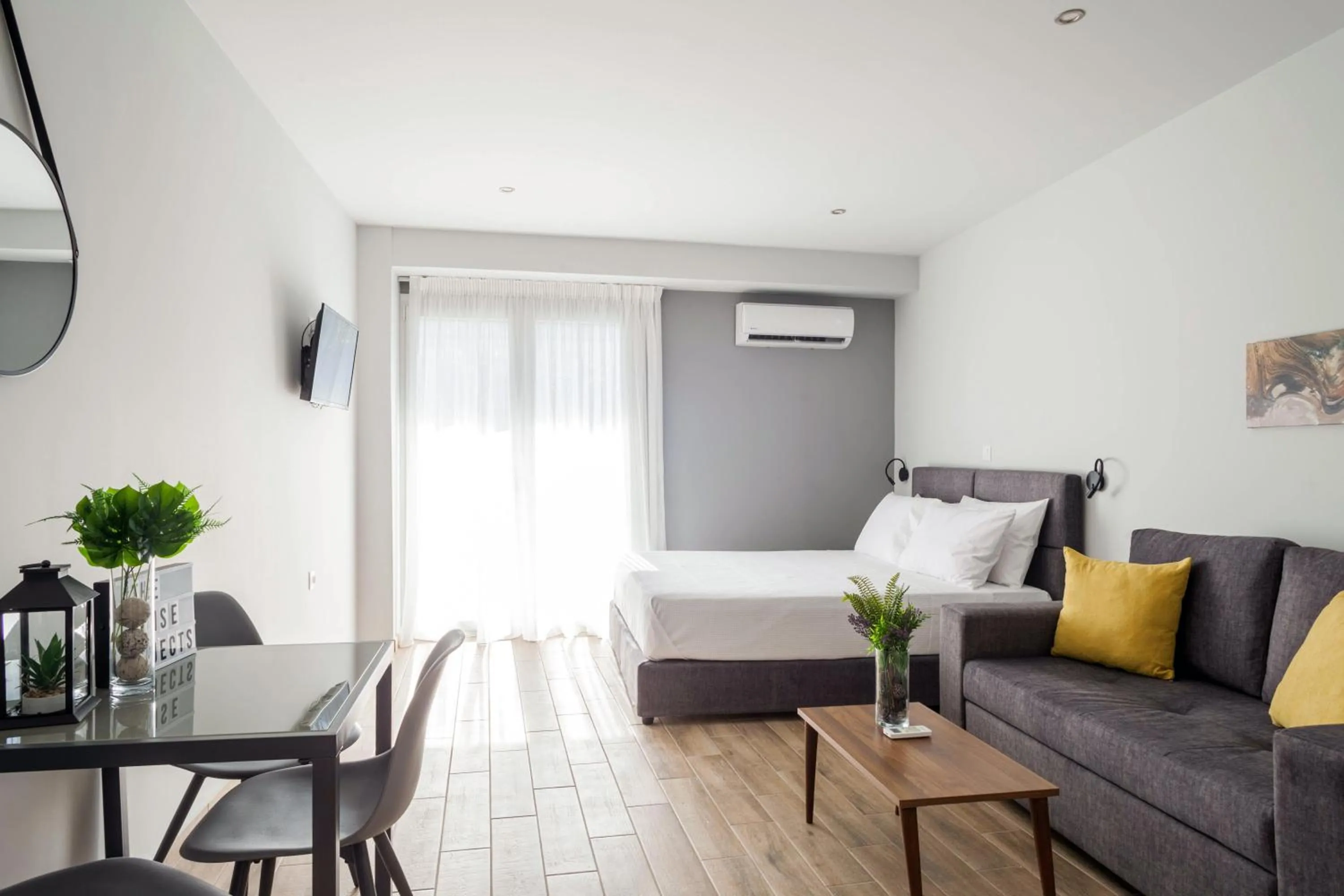 Photo of the whole room, Bed in Raise Heraklion Boutique Apartments