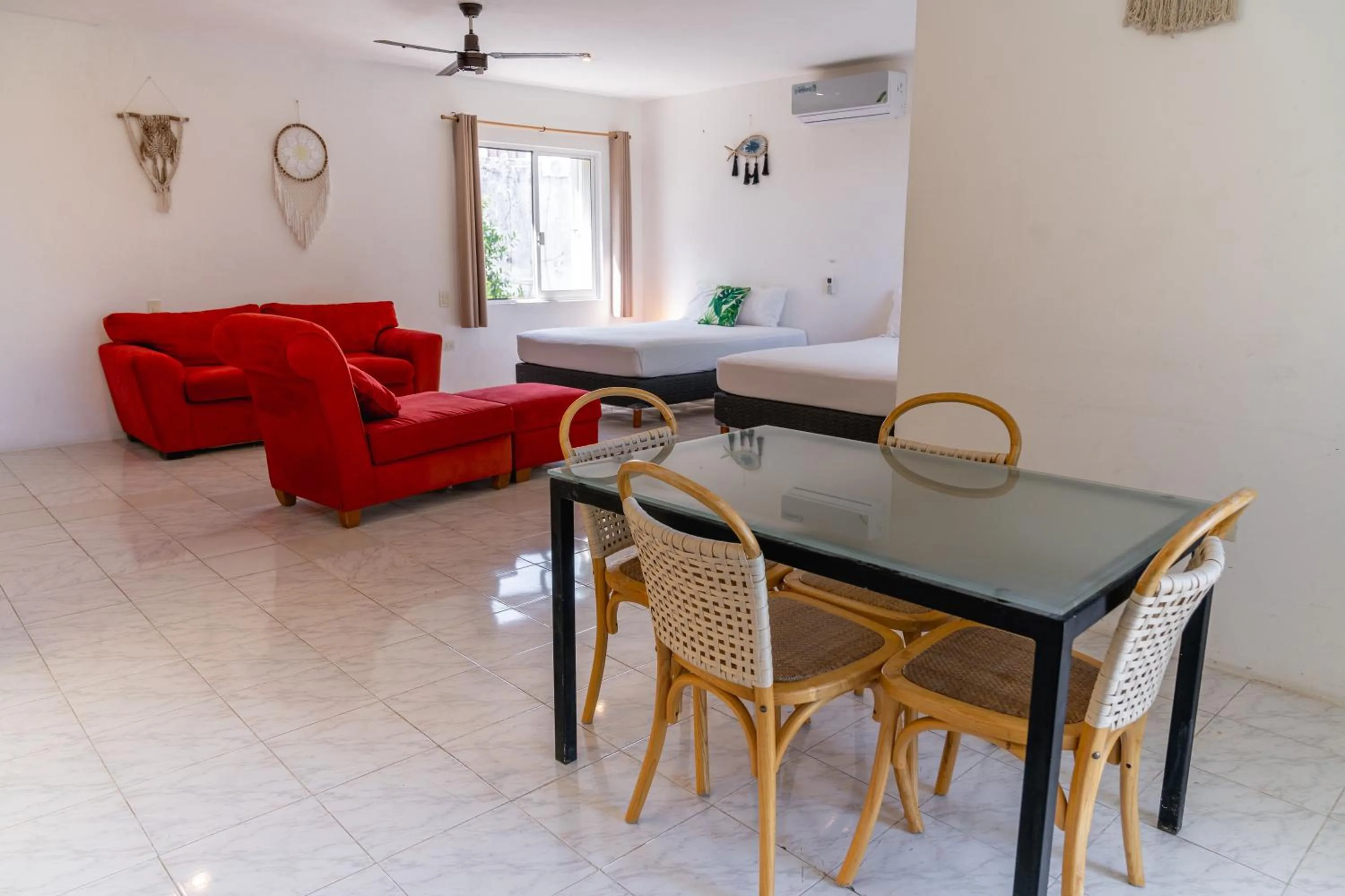 Dining area in Tesoro Escondido