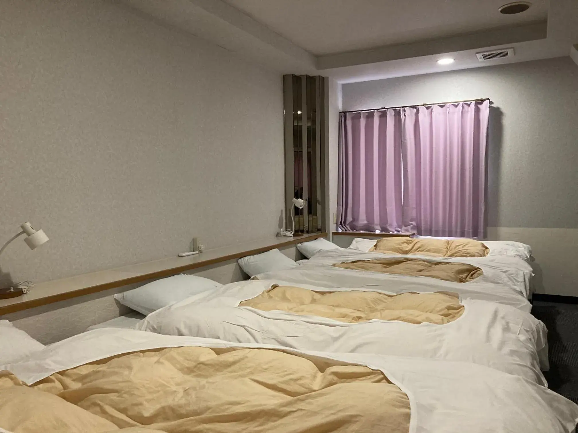 Suite in J-Hoppers Beppu Guesthouse ジェイホッパーズ別府ゲストハウス Suite in J-Hoppers Beppu Guesthouse ジェイホッパーズ別府ゲストハウス