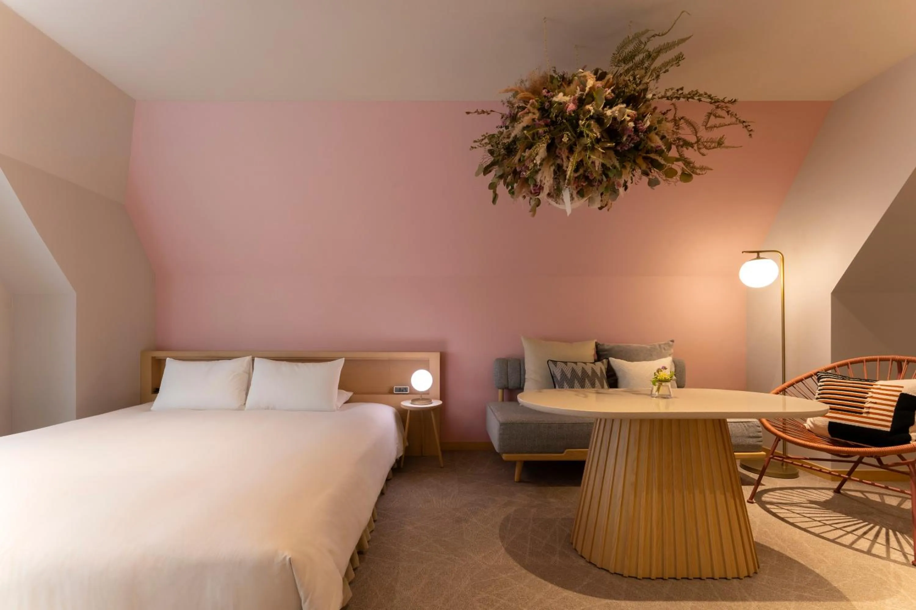 Bed in hotel hisoca ikebukuro