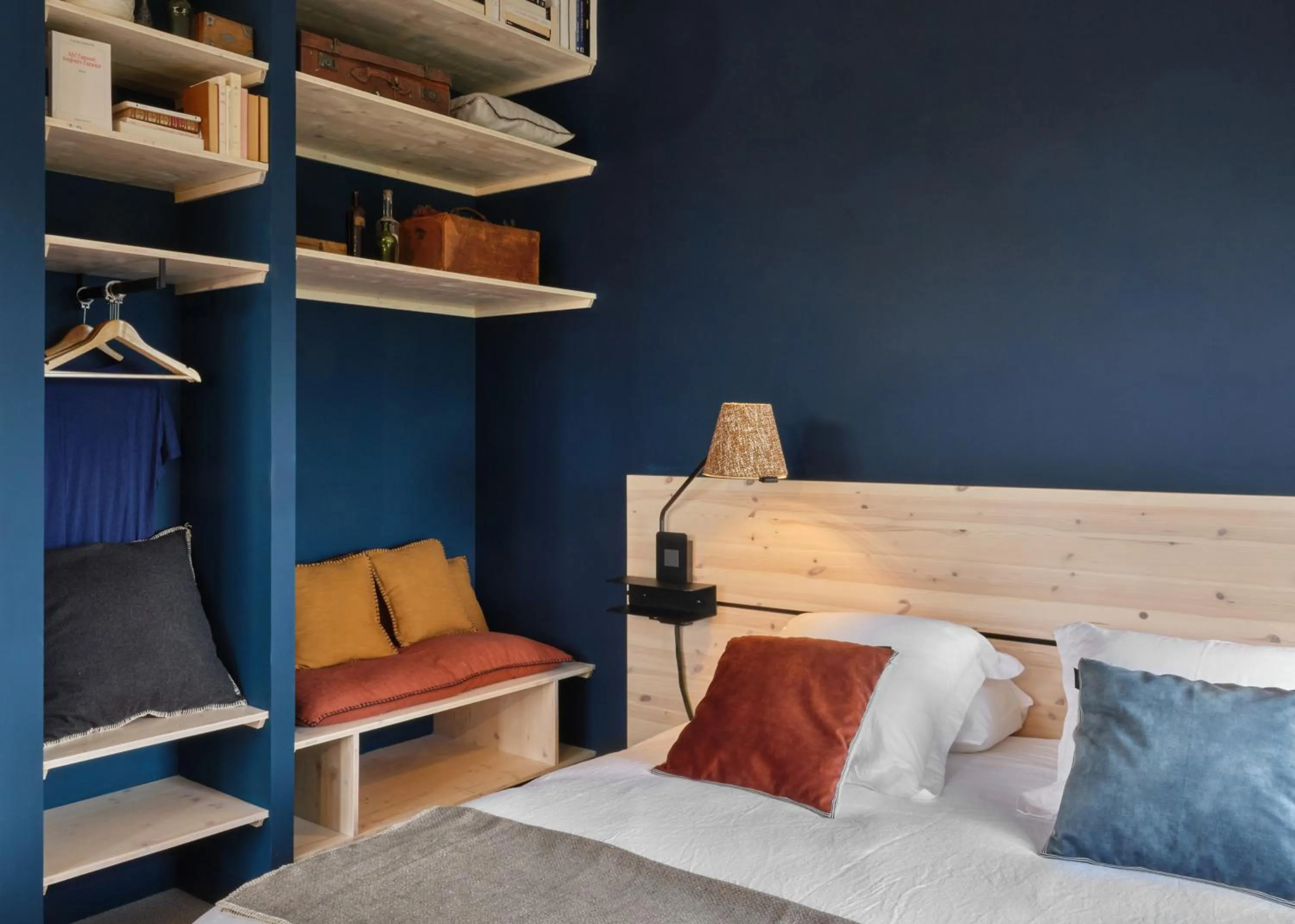 Bedroom, Bed in BERCAIL