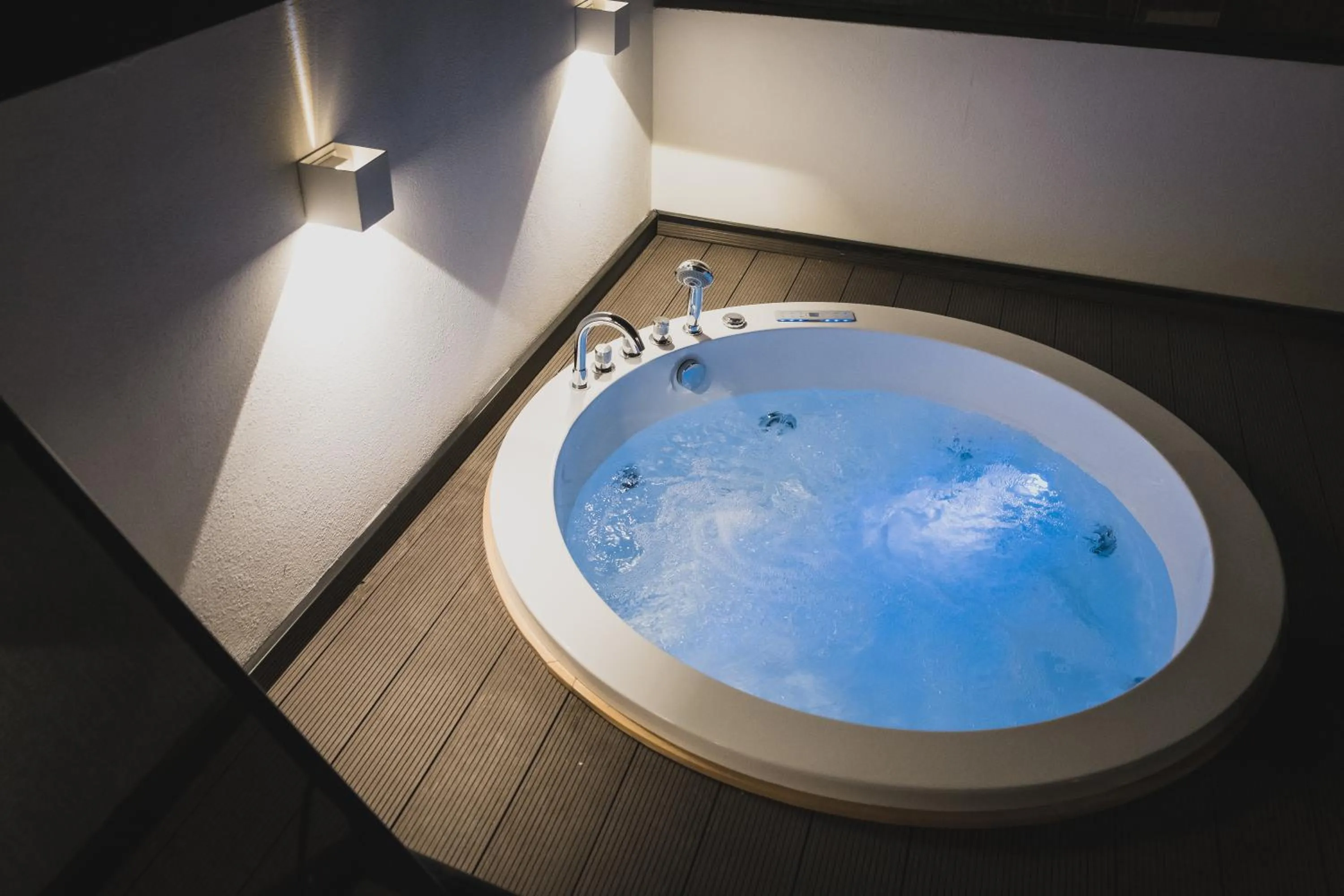 Hot Tub in SCIABICA SUITE - Sicilian Experience