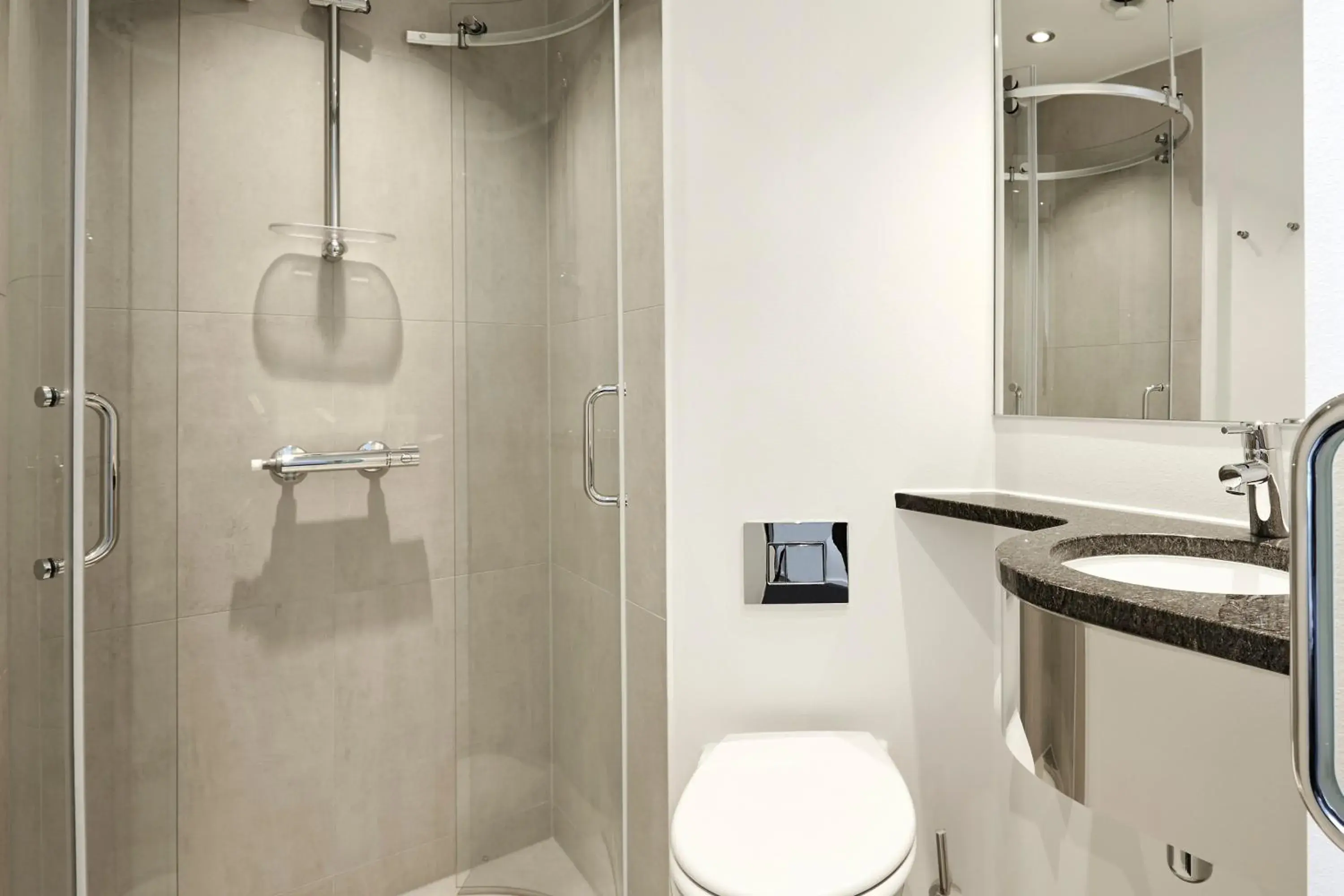 Triple Room in Next House Copenhagen Triple Room in Next House Copenhagen