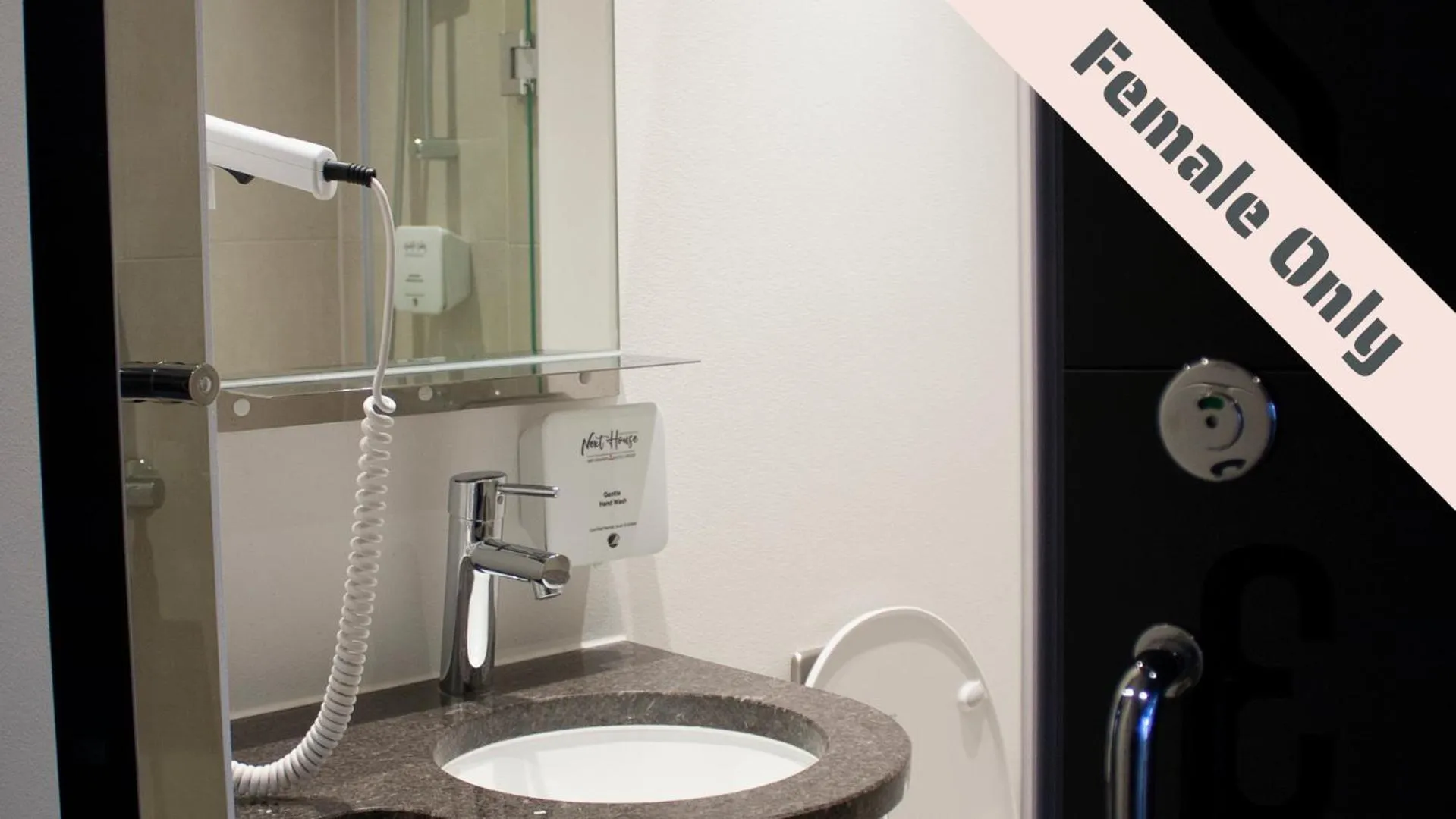 Bathroom in Next House Copenhagen