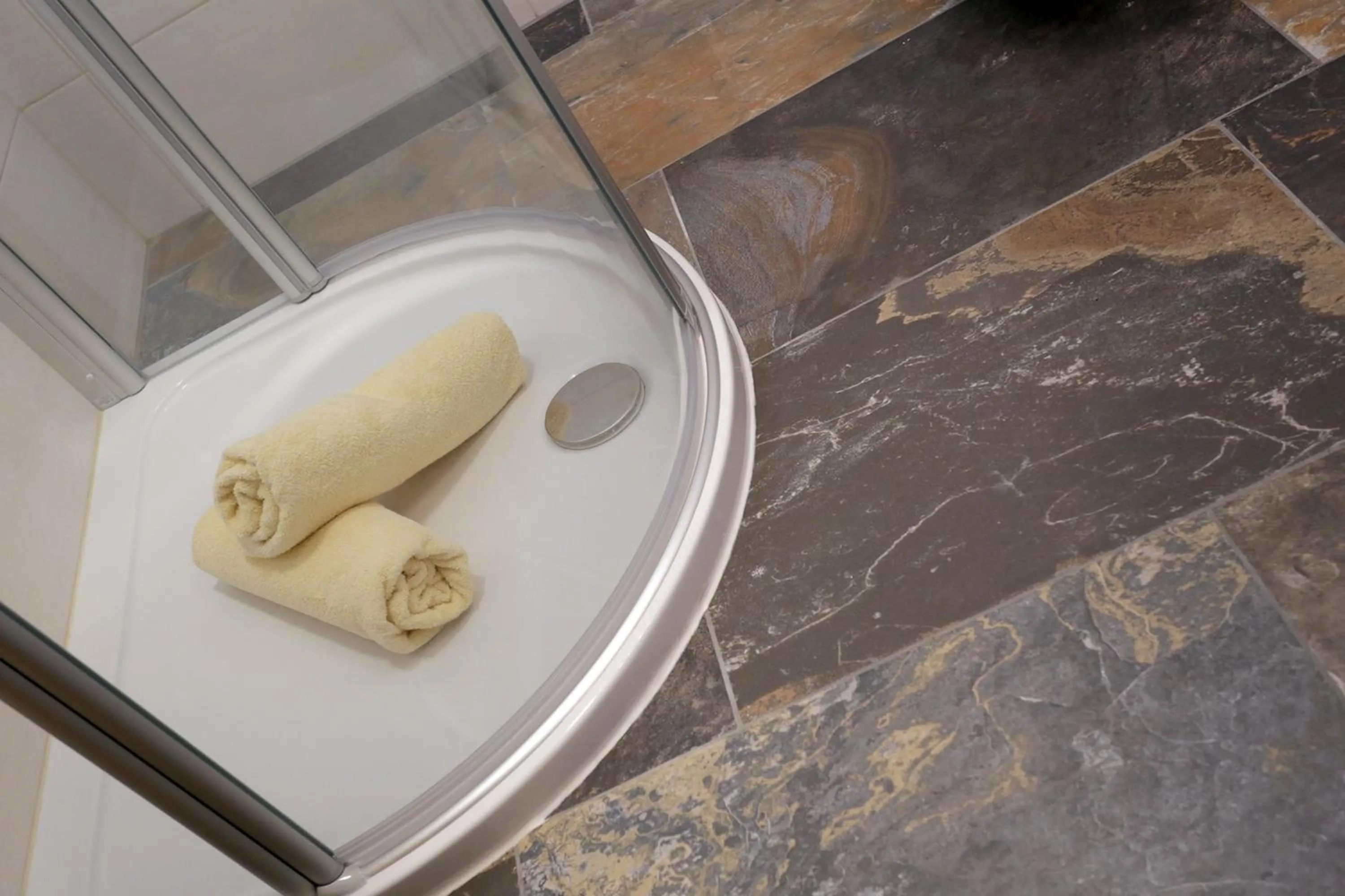 Bathroom in Pesentheinerhof