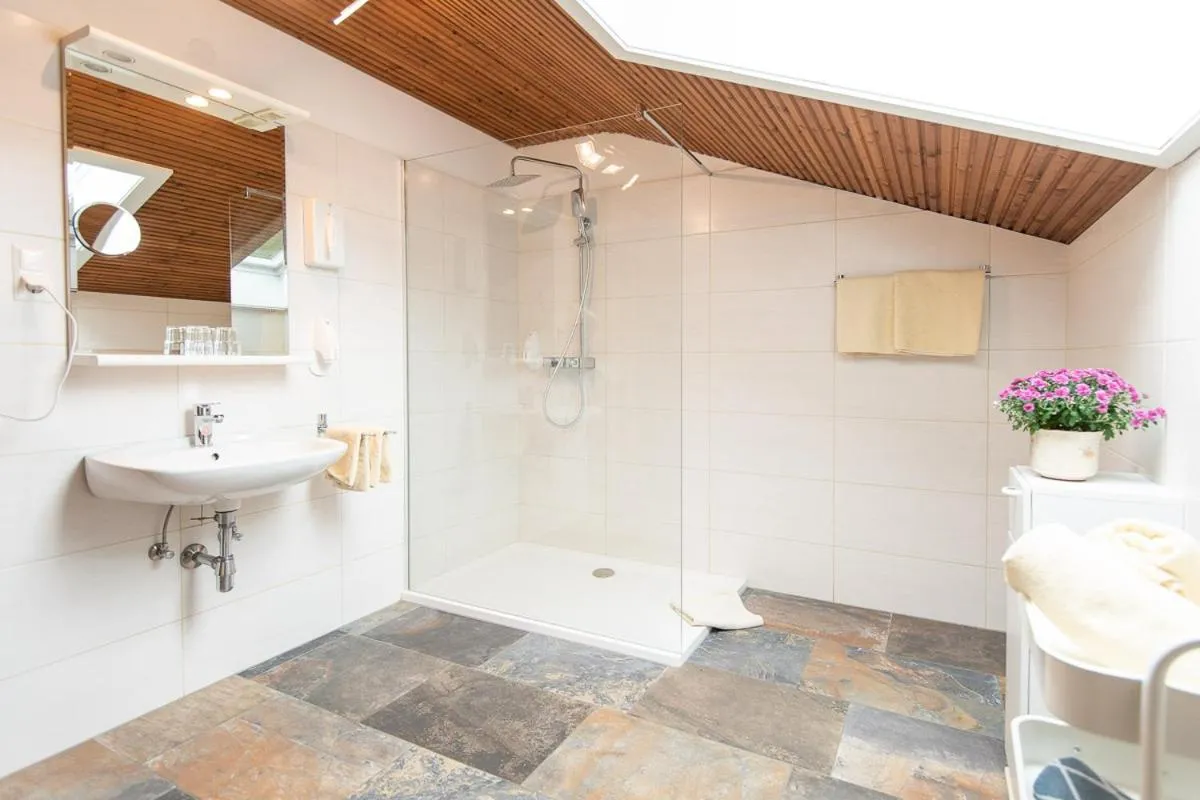 Bathroom in Pesentheinerhof