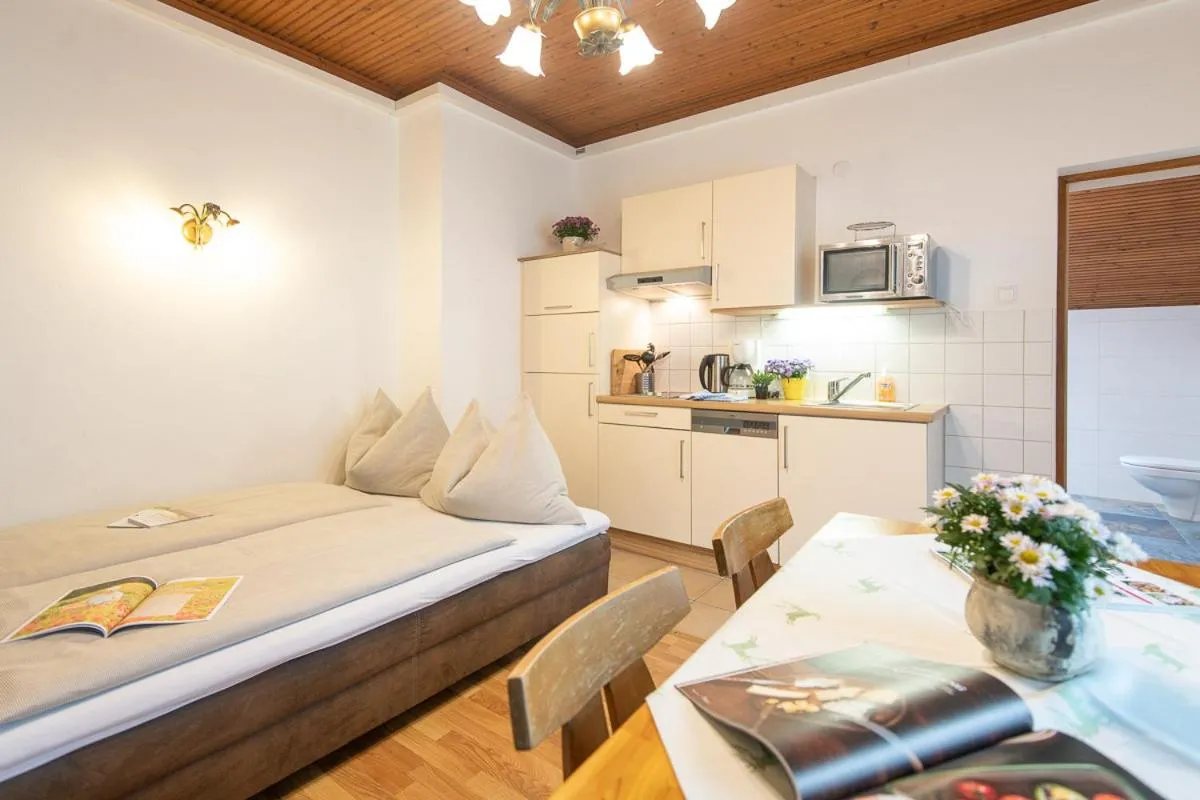 Living room, Bed in Pesentheinerhof