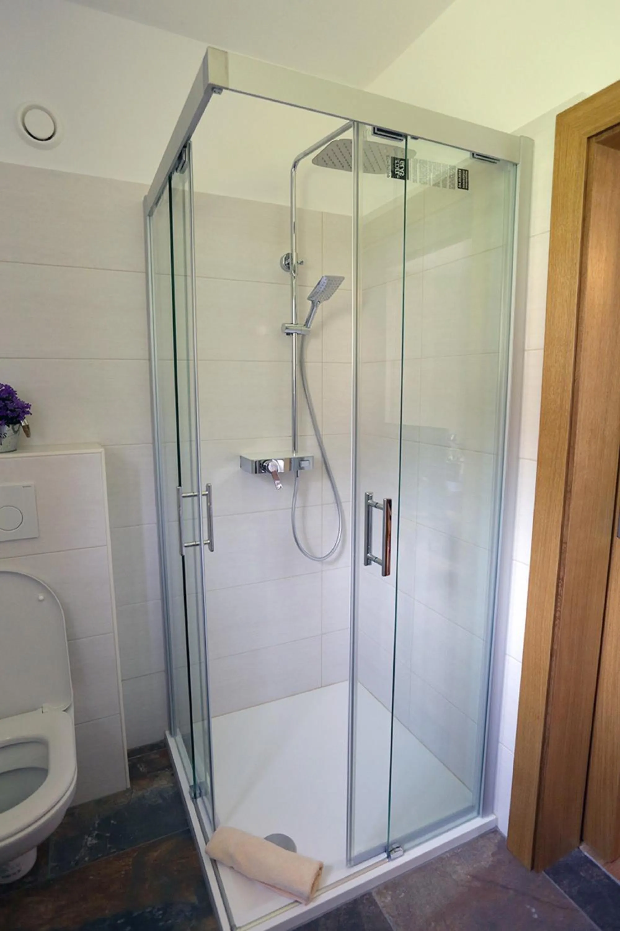 Bathroom in Pesentheinerhof