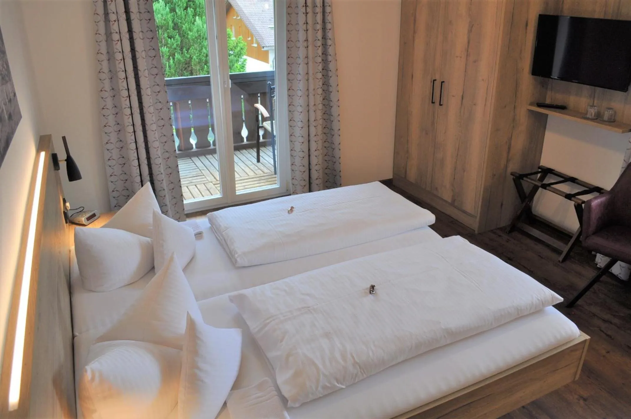 Photo of the whole room, Bed in Hotel Garni Malerwinkl