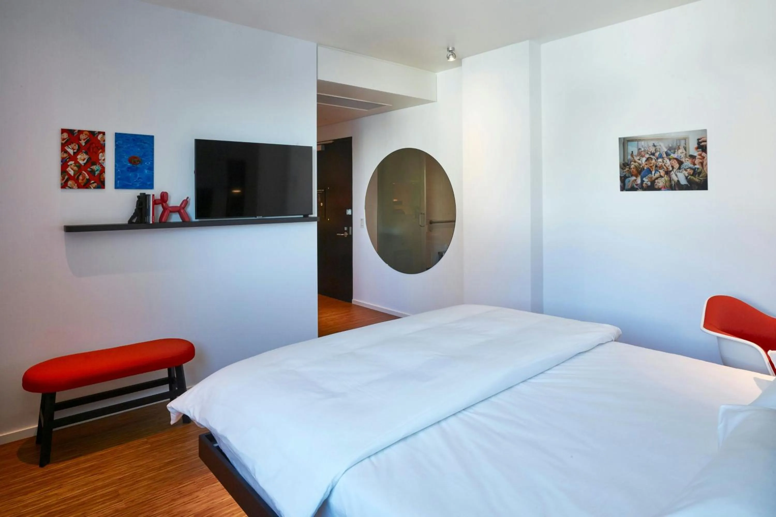 Bedroom, Bed in citizenM San Francisco Union Square