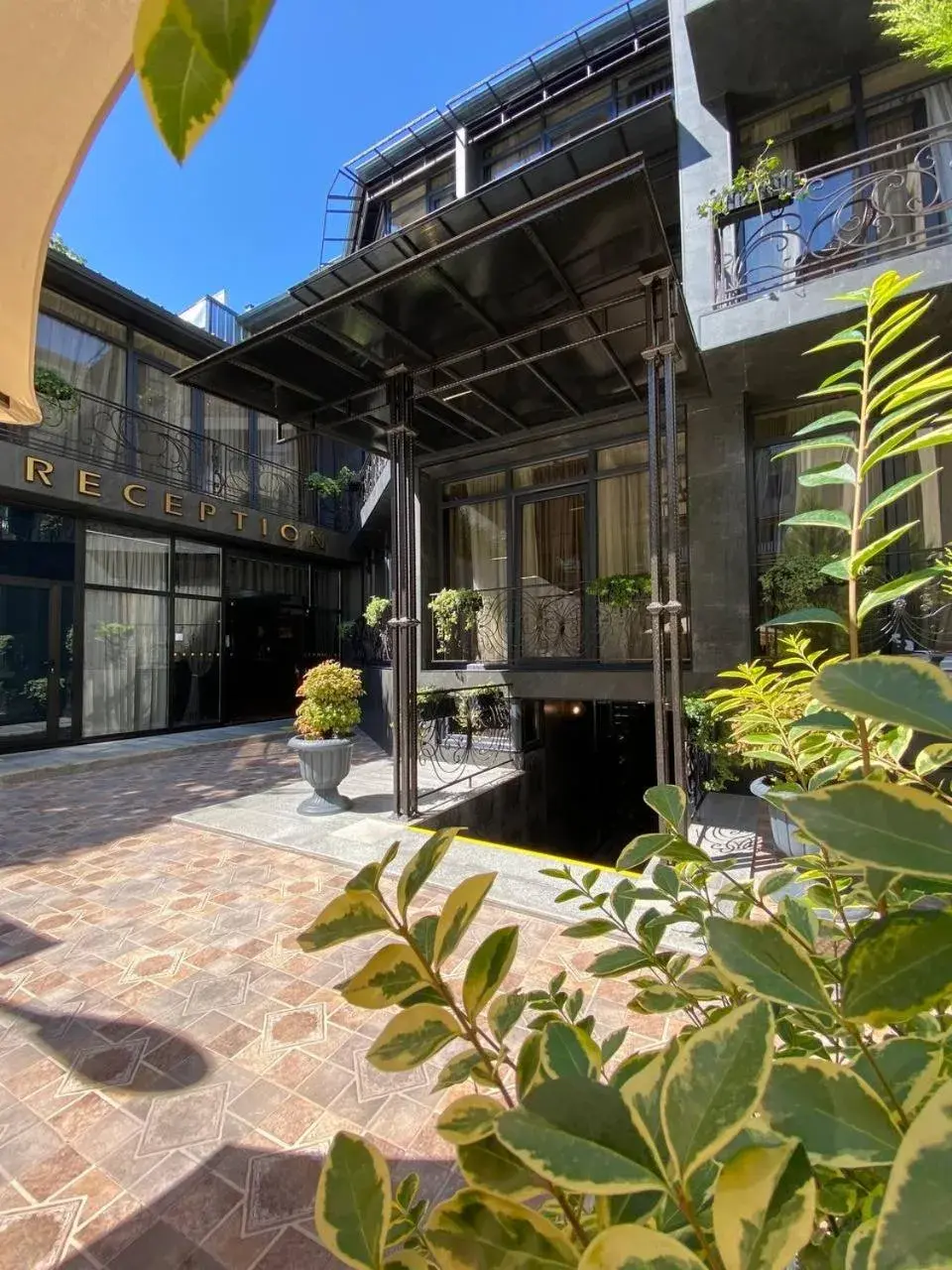 Property building in Batumi West Hotel Property building in Batumi West Hotel