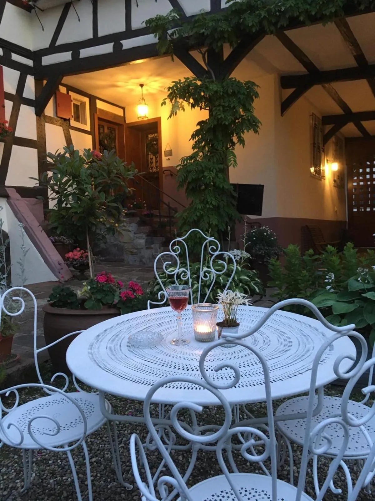Patio in Hotel de Charme 'zum Schiff'
