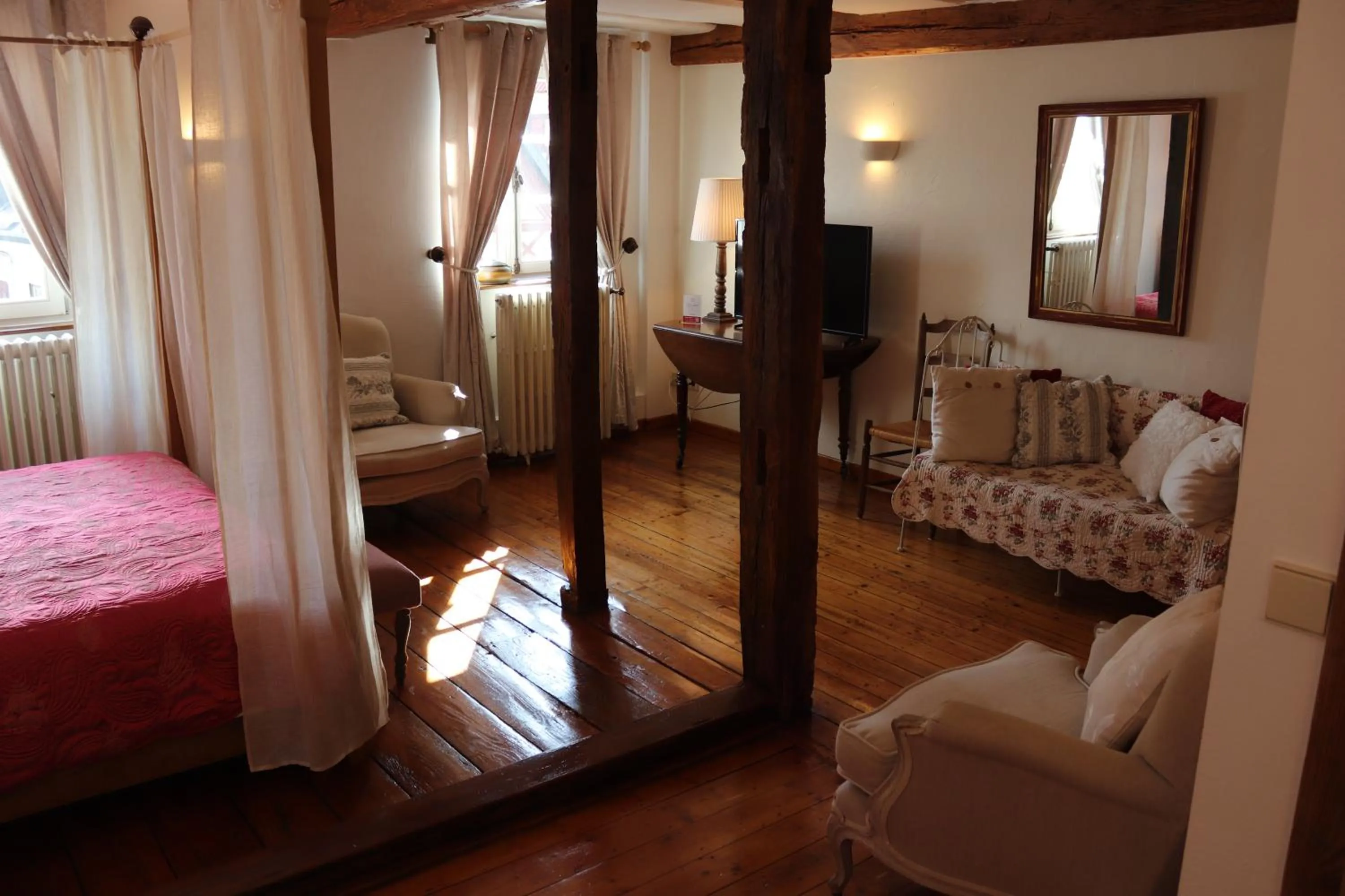 Bed in Hotel de Charme 'zum Schiff'